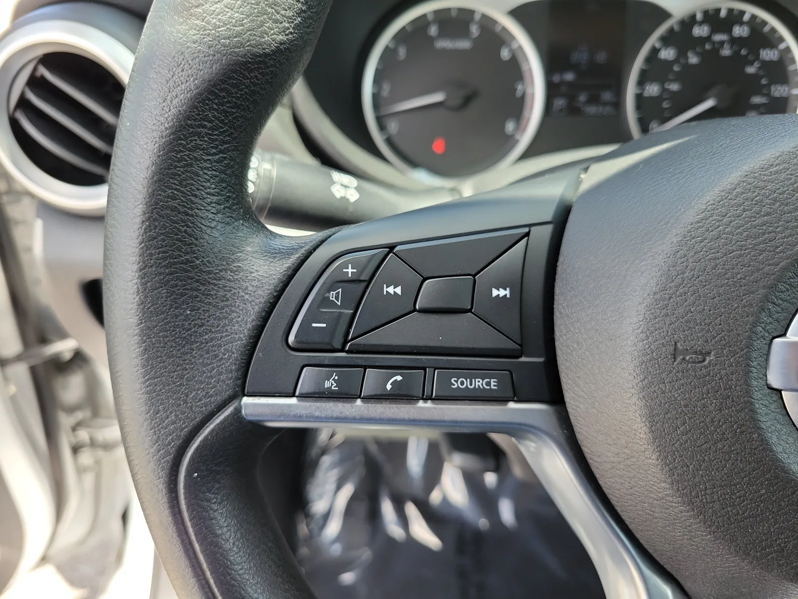 2021 Nissan Versa S photo 18