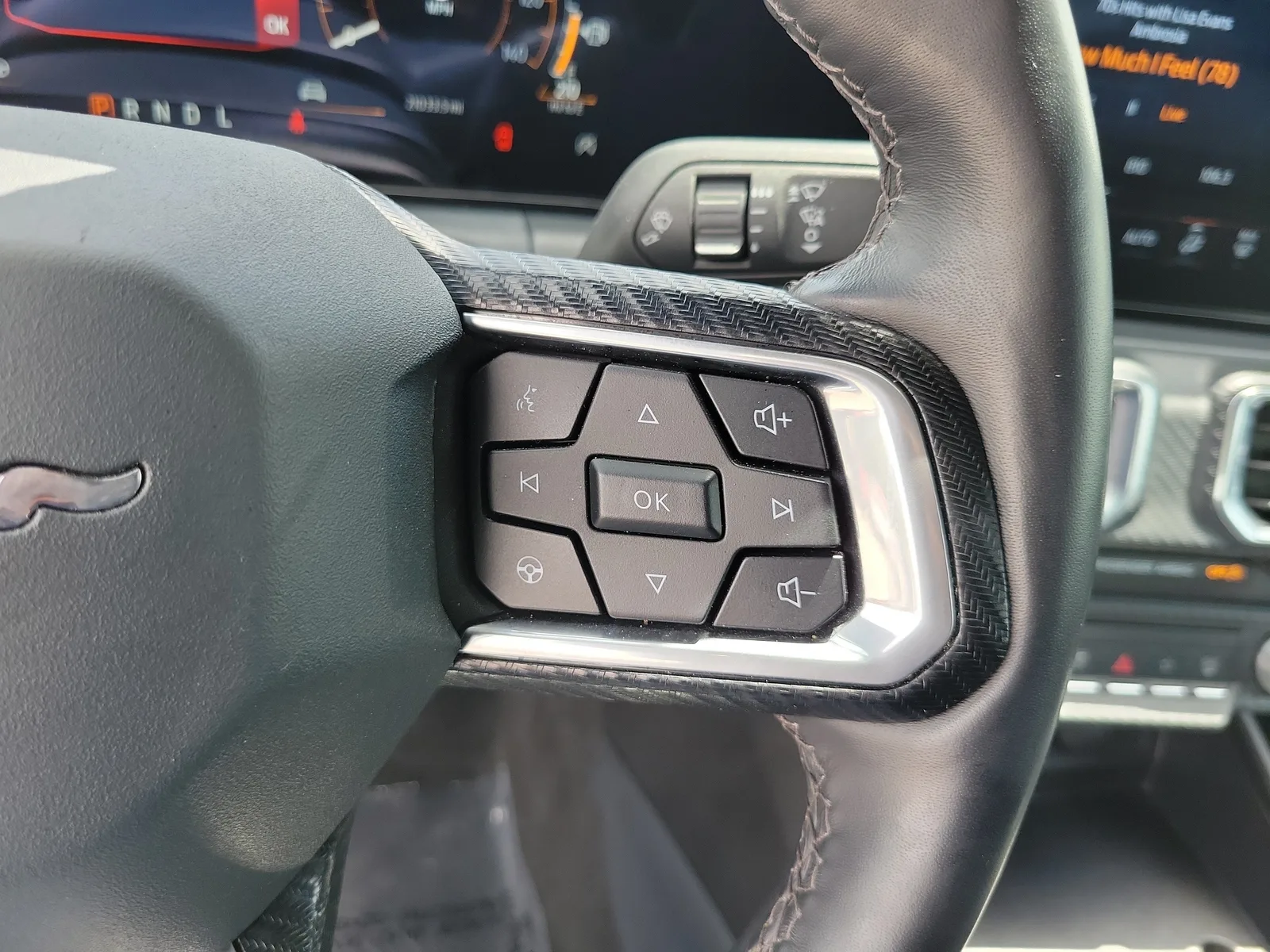 2025 Ford Mustang EcoBoost Premium photo 20