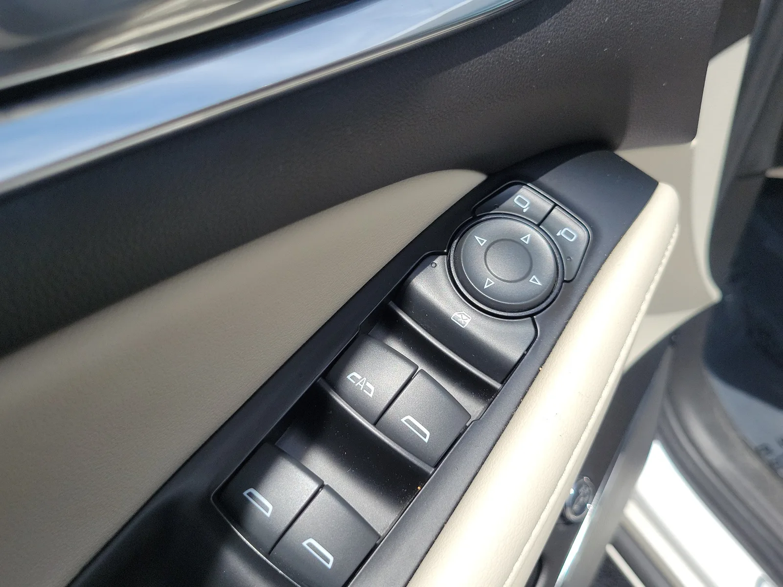 2022 Buick Enclave Essence photo 26