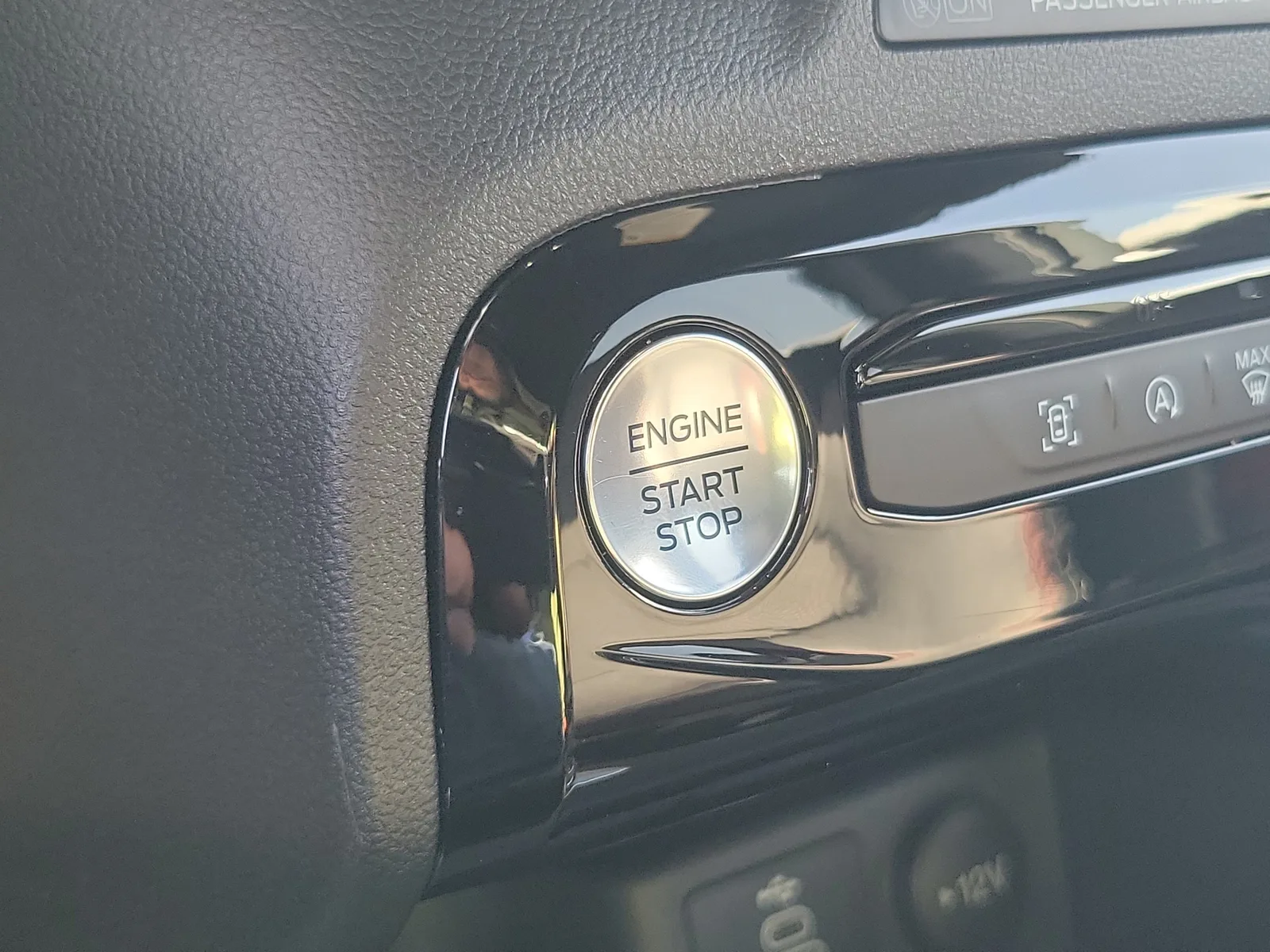 2025 Ford Escape ST-Line photo 24