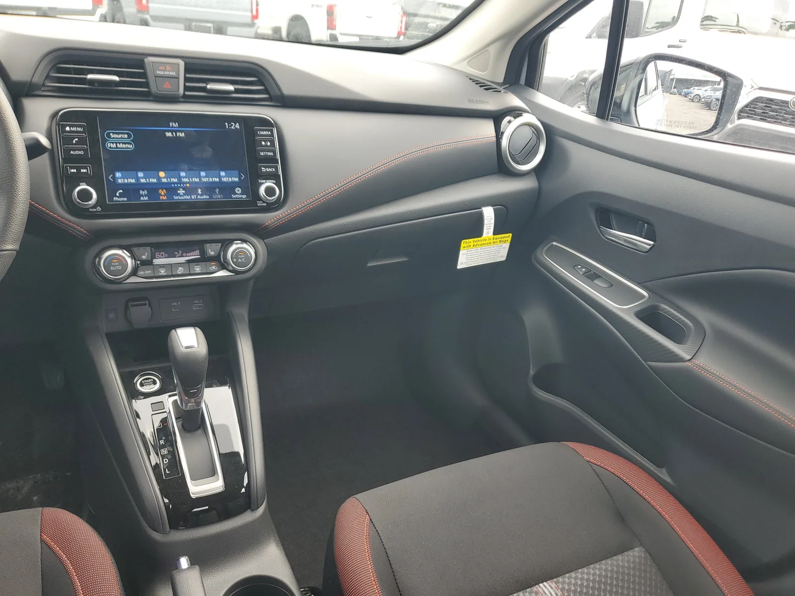 2025 Nissan Versa SR photo 14