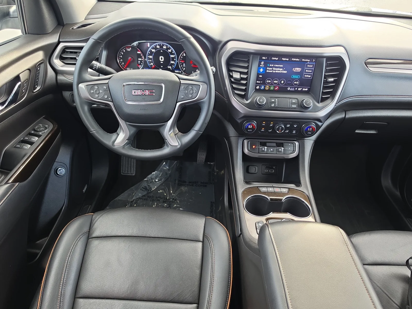 2023 GMC Acadia AT4 4WD photo 15