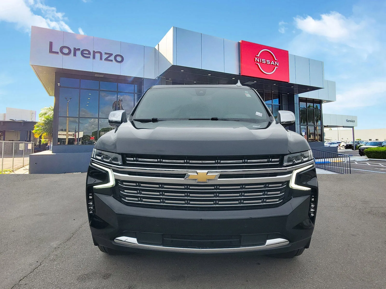 2021 Chevrolet Tahoe Premier photo 2