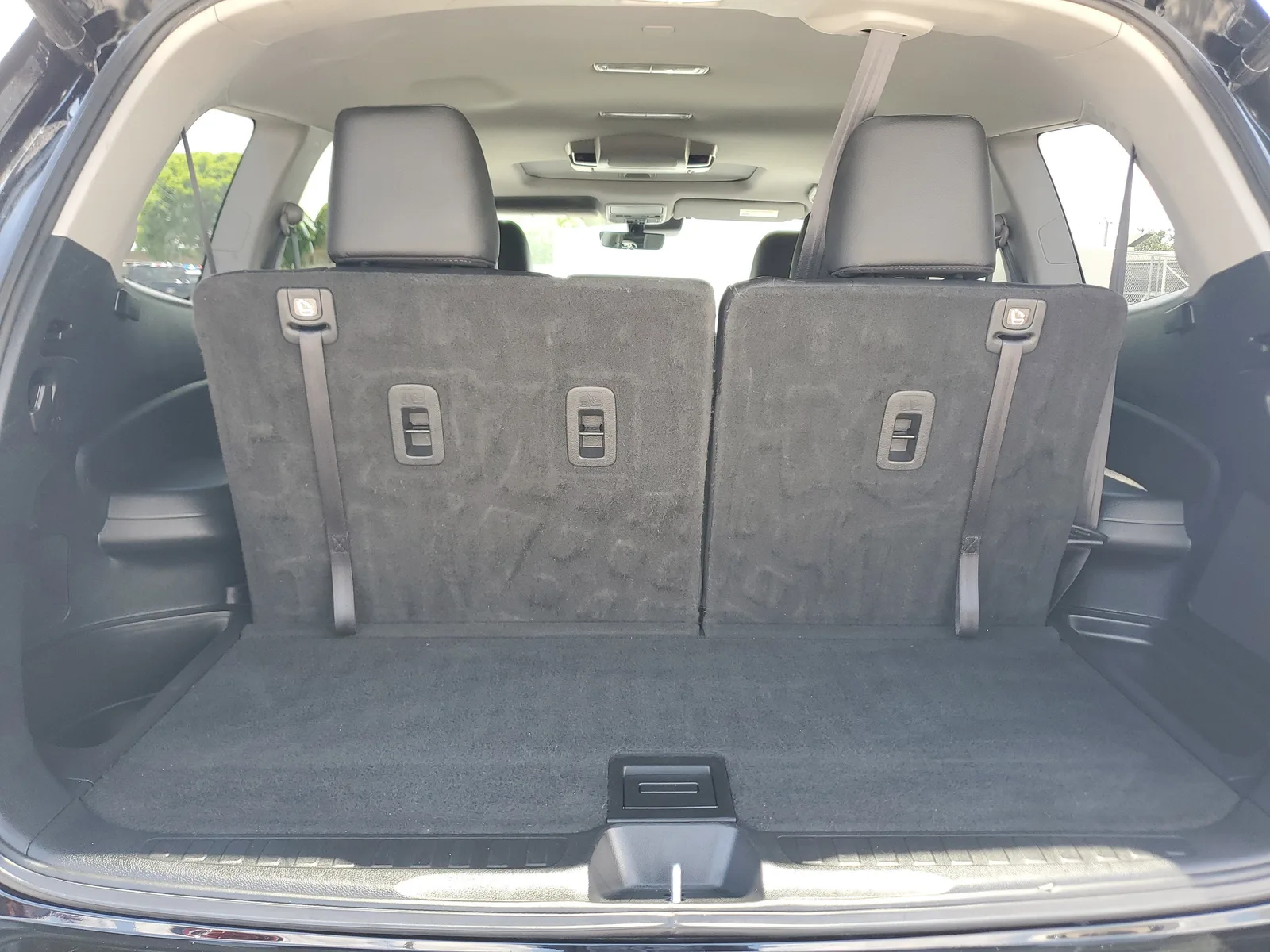 2022 Honda Pilot Touring 7-Passenger photo 17