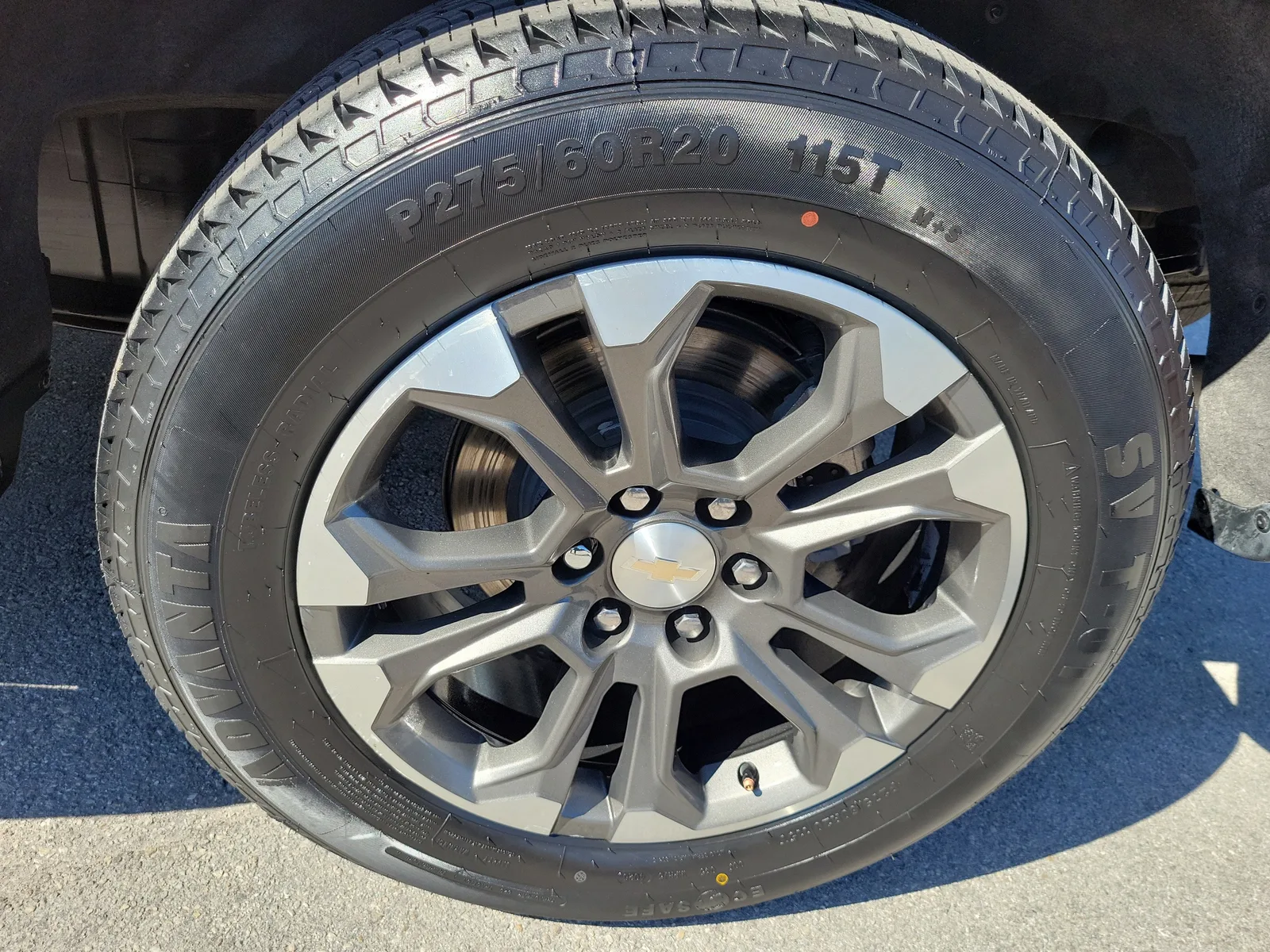 2024 Chevrolet Silverado 1500 High Country photo 26