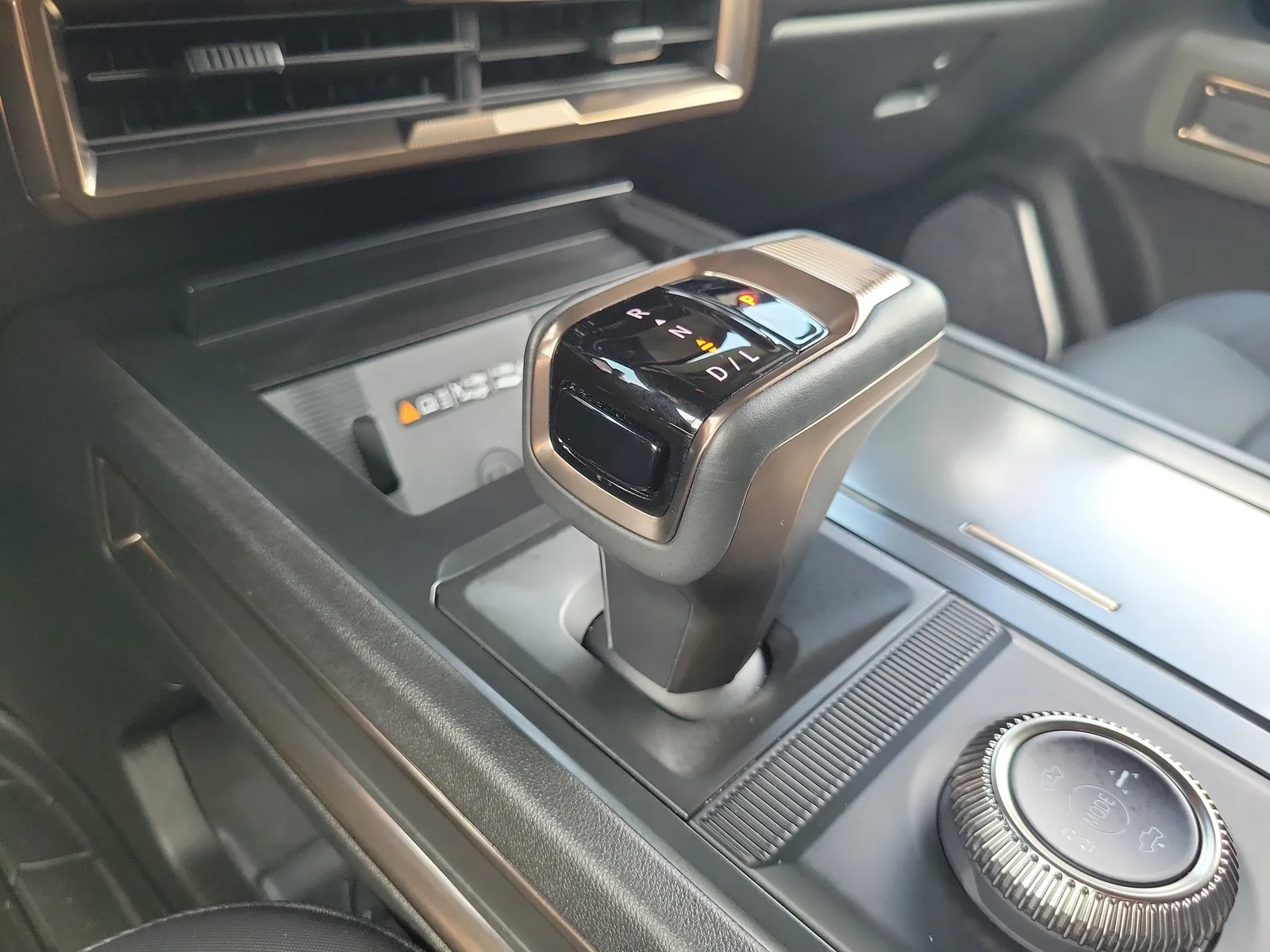 2025 GMC HUMMER EV Pickup 2X photo 26