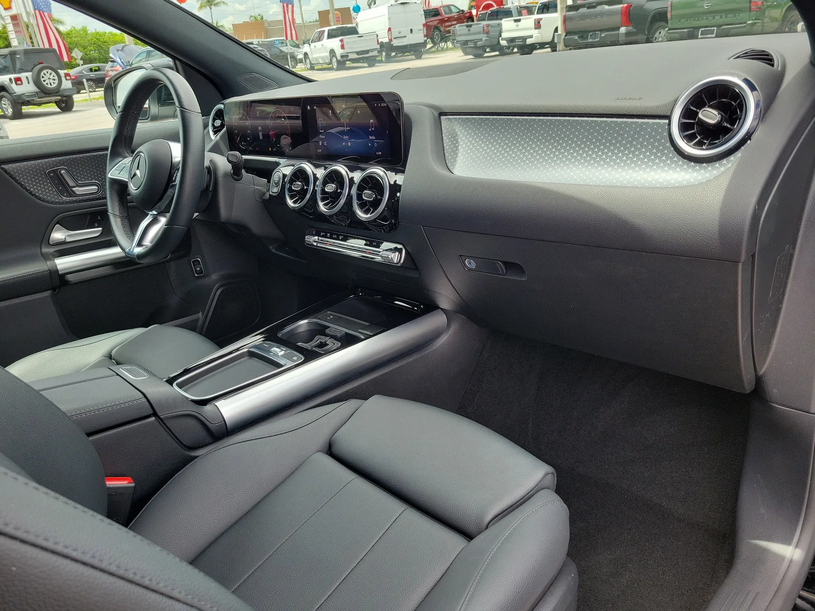 2025 Mercedes-Benz GLA GLA 250 photo 14
