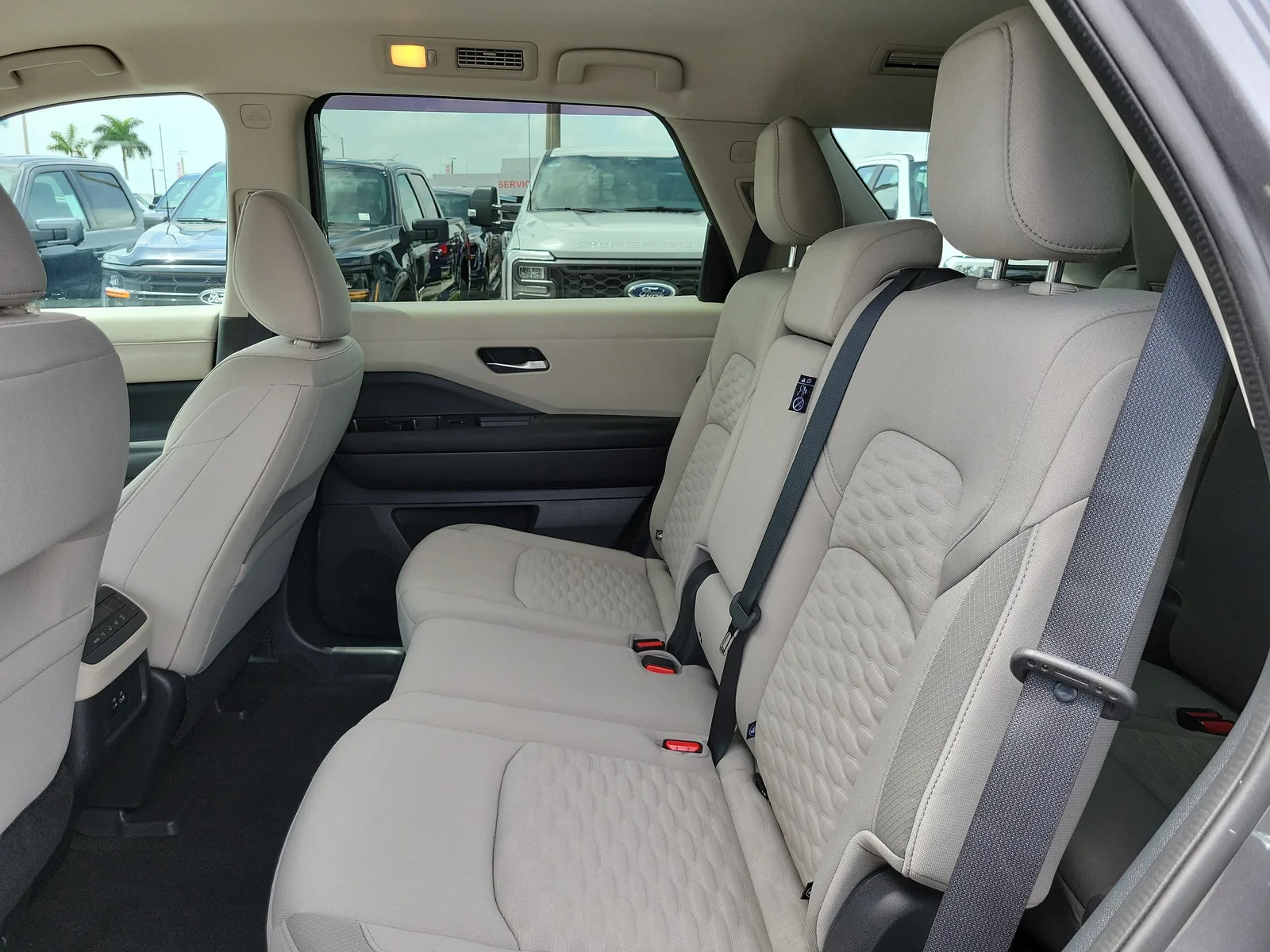 2022 Nissan Pathfinder SV photo 12