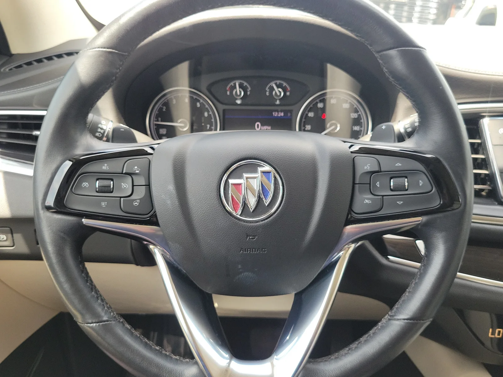 2022 Buick Enclave Essence photo 19