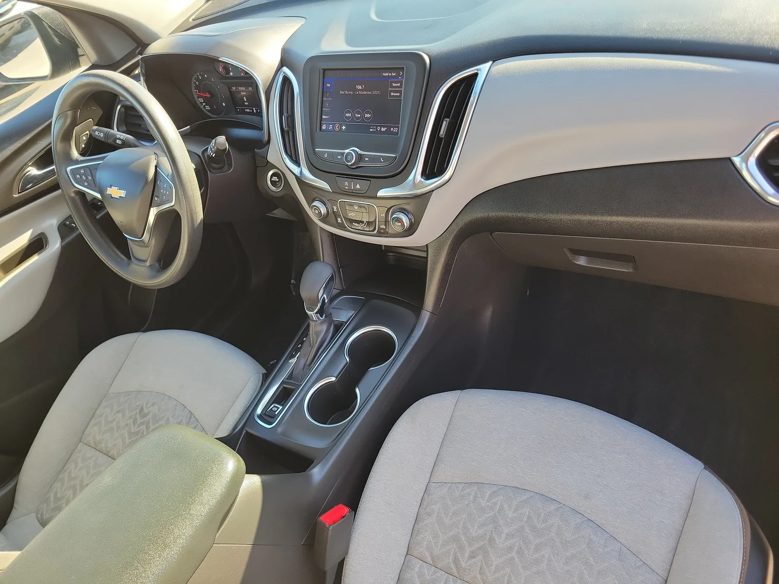 2024 Chevrolet Equinox LS photo 17