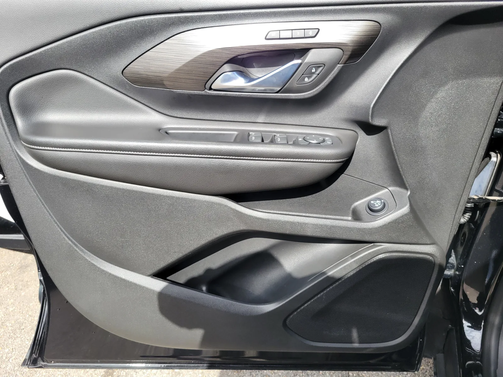 2023 GMC Terrain SLT photo 19