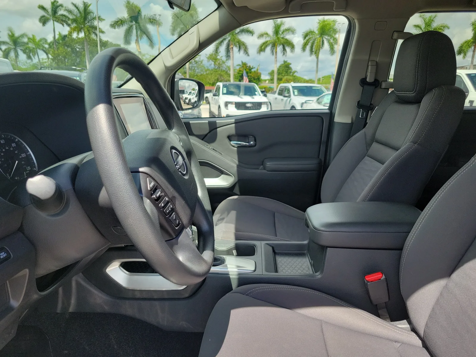 2023 Nissan Frontier SV 4WD photo 11