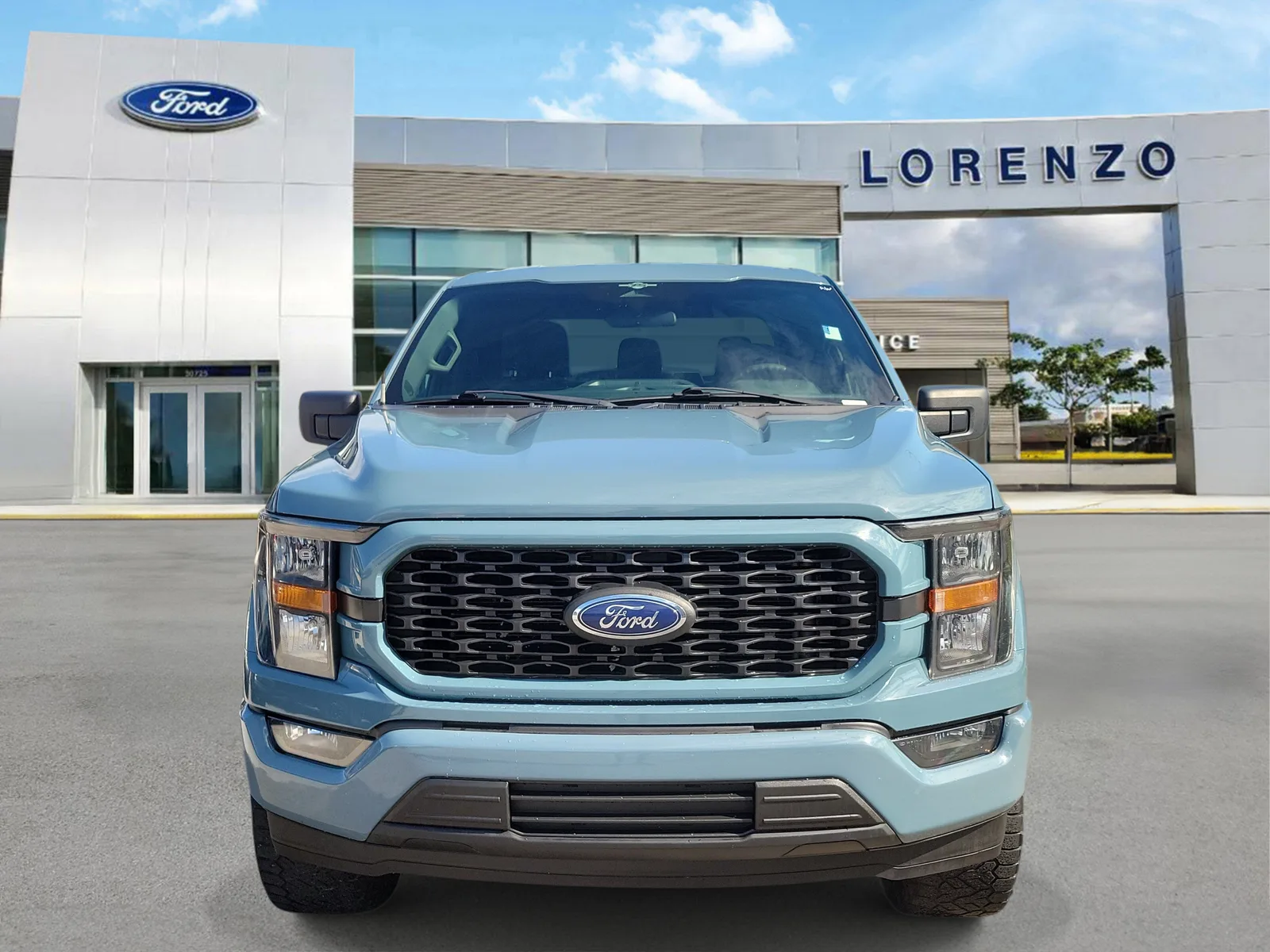 2023 Ford F-150 XL photo 2