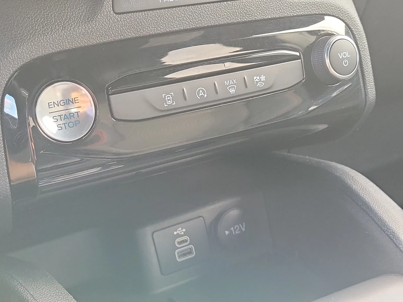 2024 Ford Escape ST-Line photo 26