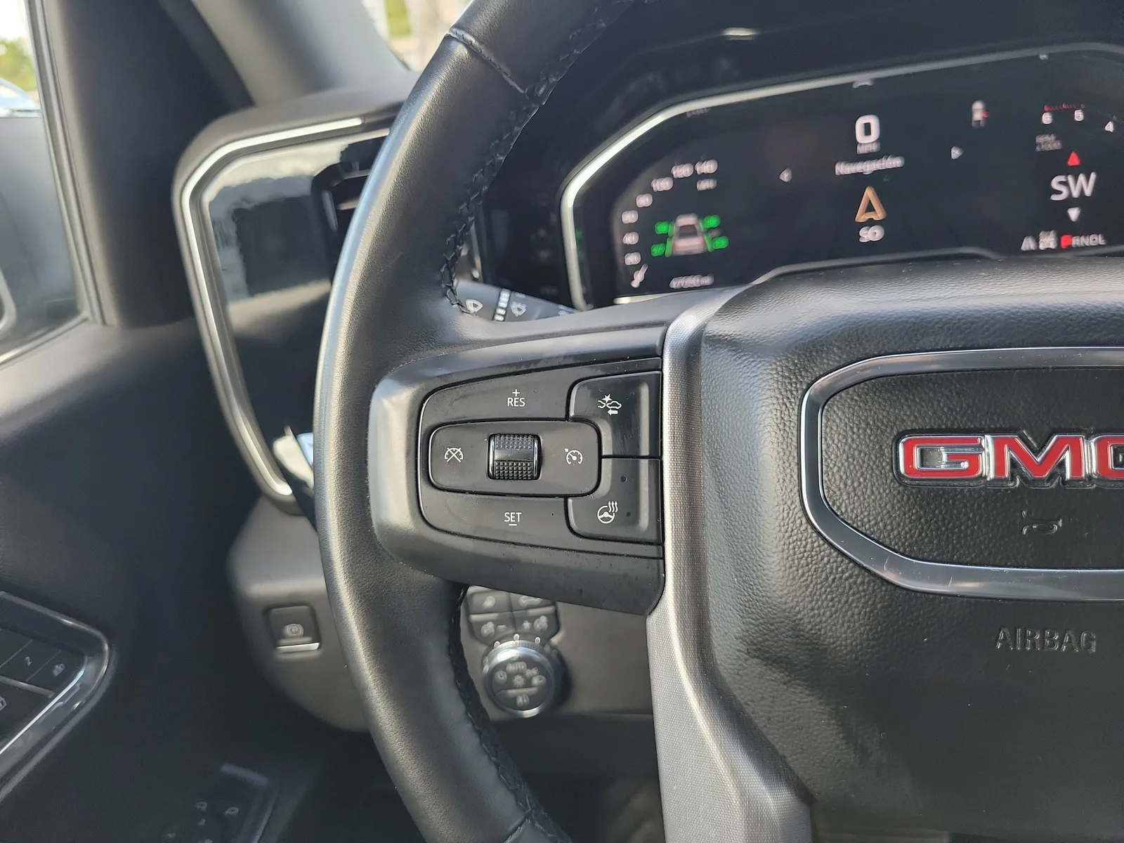 2024 GMC Sierra 1500 SLT photo 20