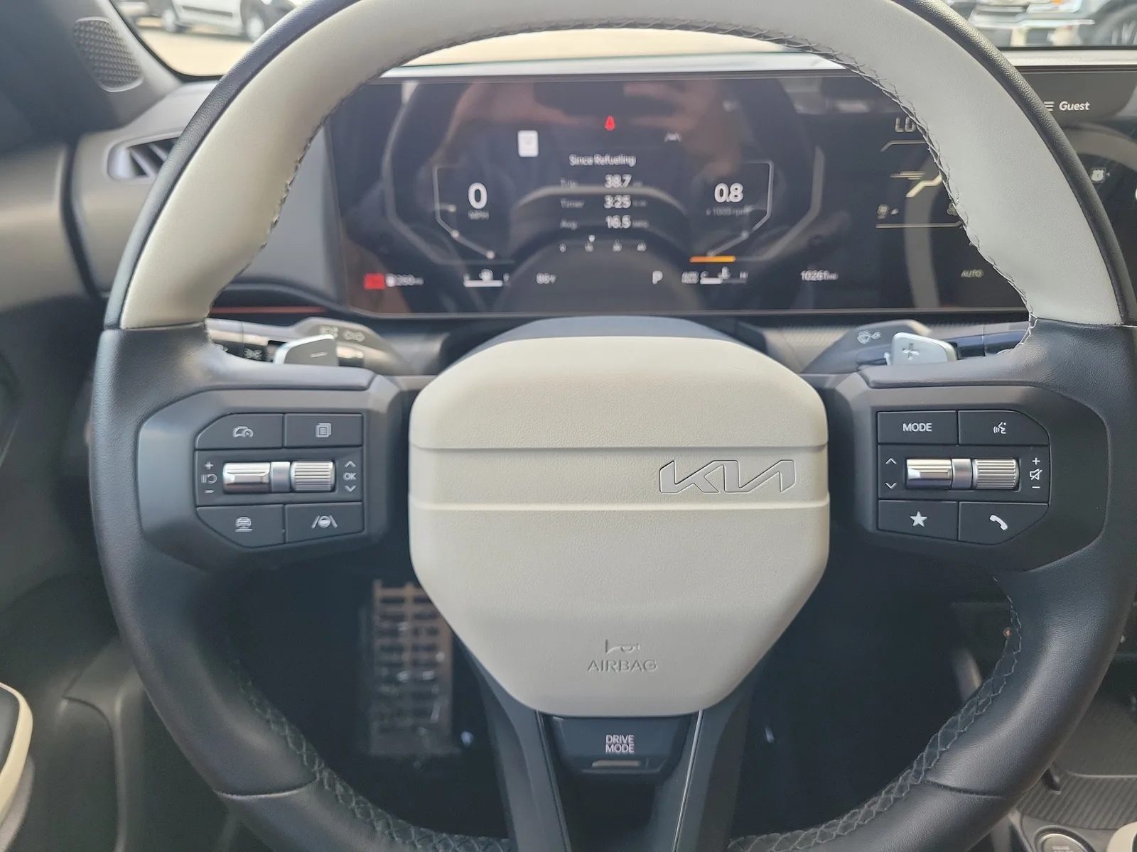 2025 Kia K4 GT-Line Turbo photo 28