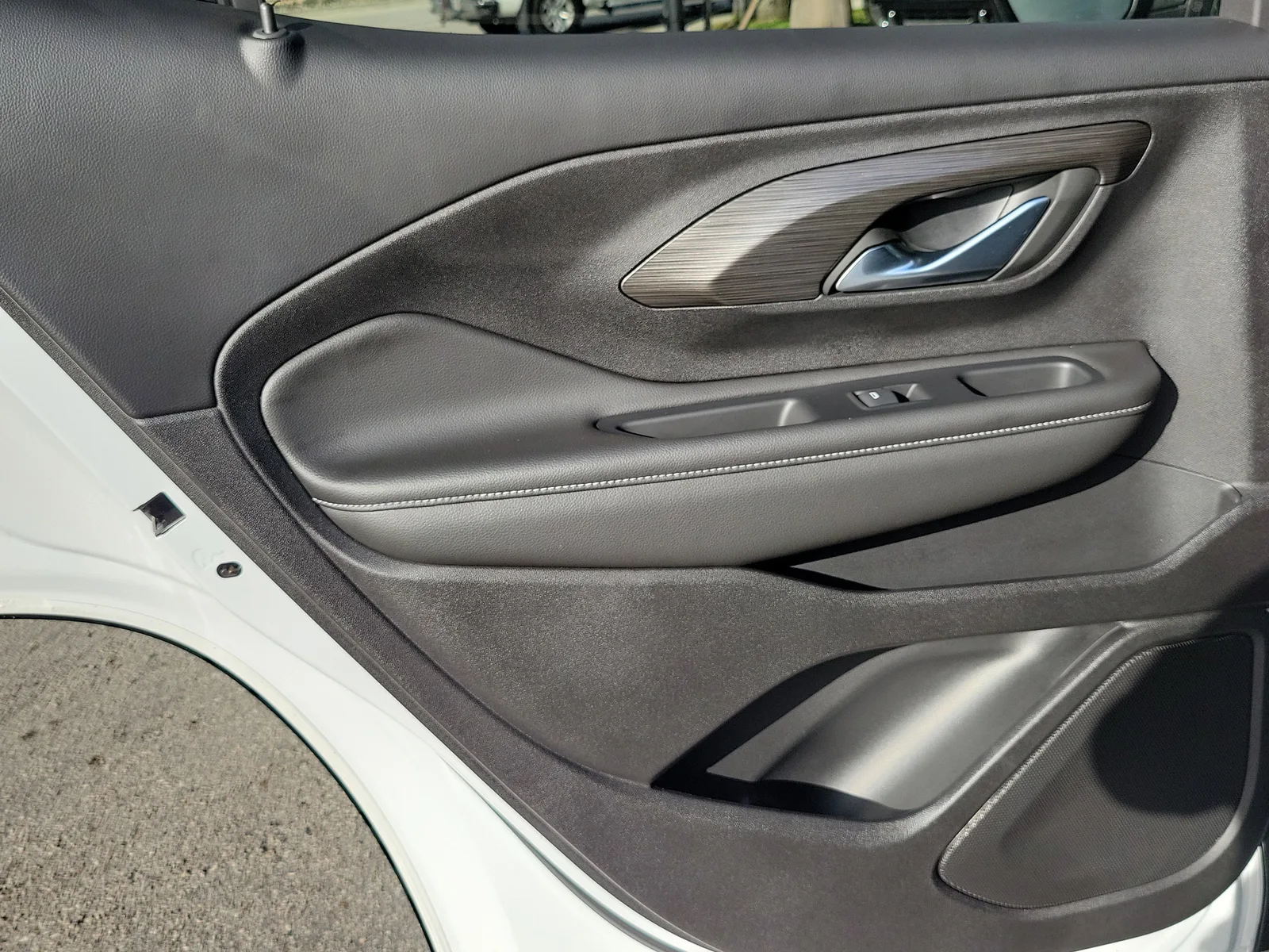 2023 GMC Terrain SLE photo 12