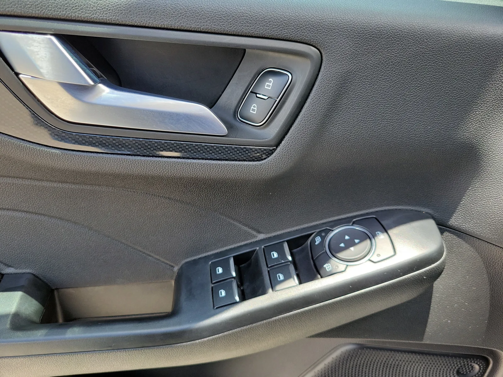 2024 Ford Escape ST-Line photo 26