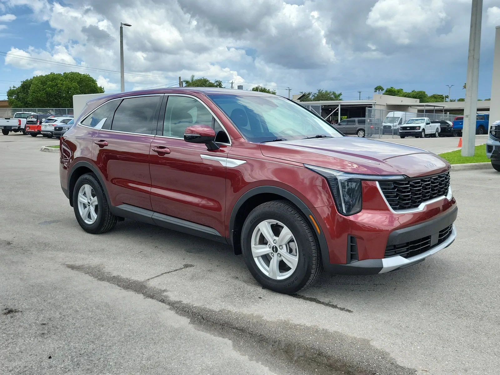 2024 Kia Sorento LX photo 3