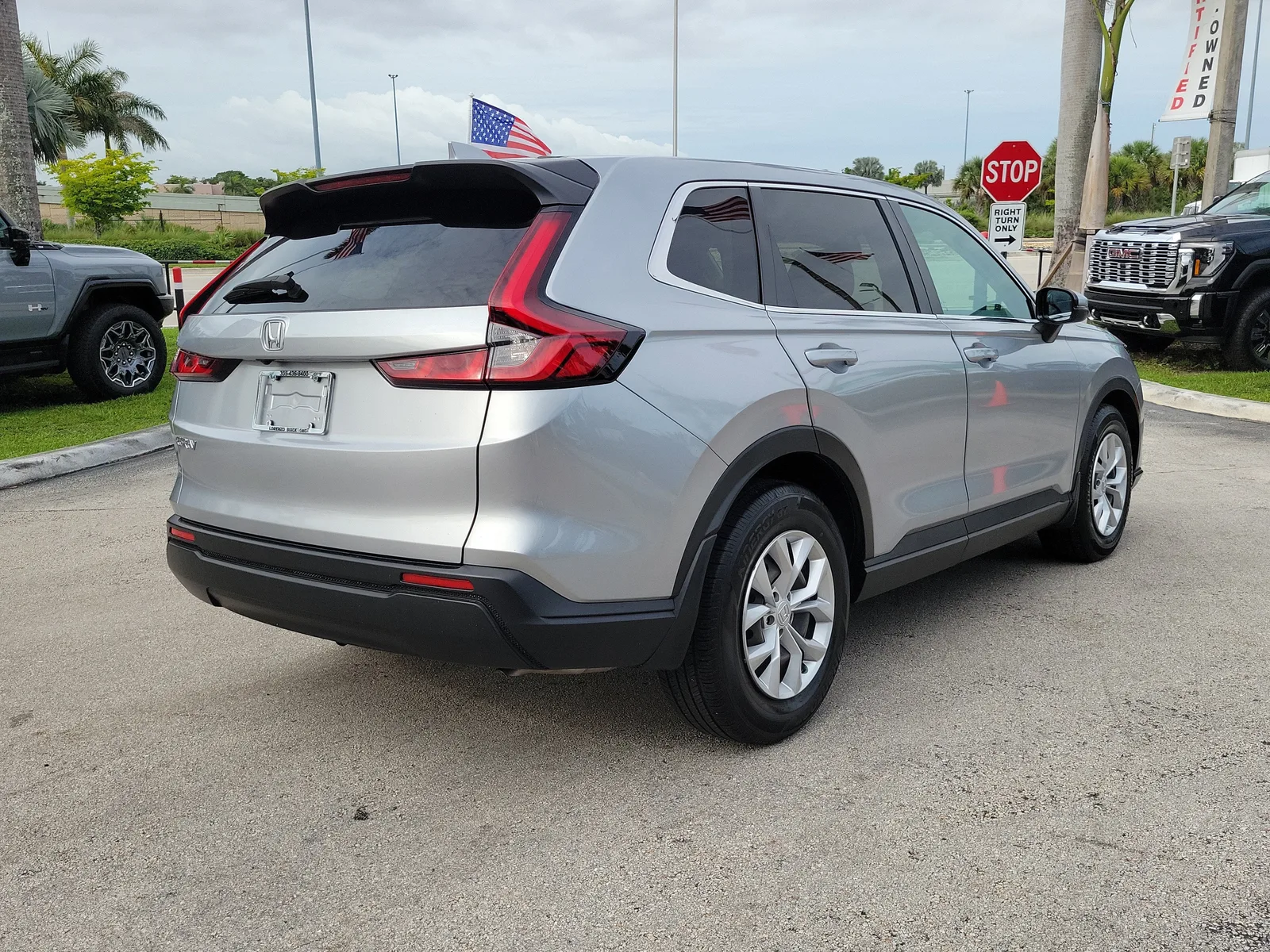 2025 Honda CR-V LX photo 5