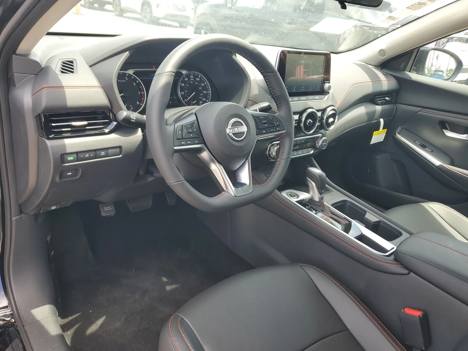 2025 Nissan Sentra SR photo 7