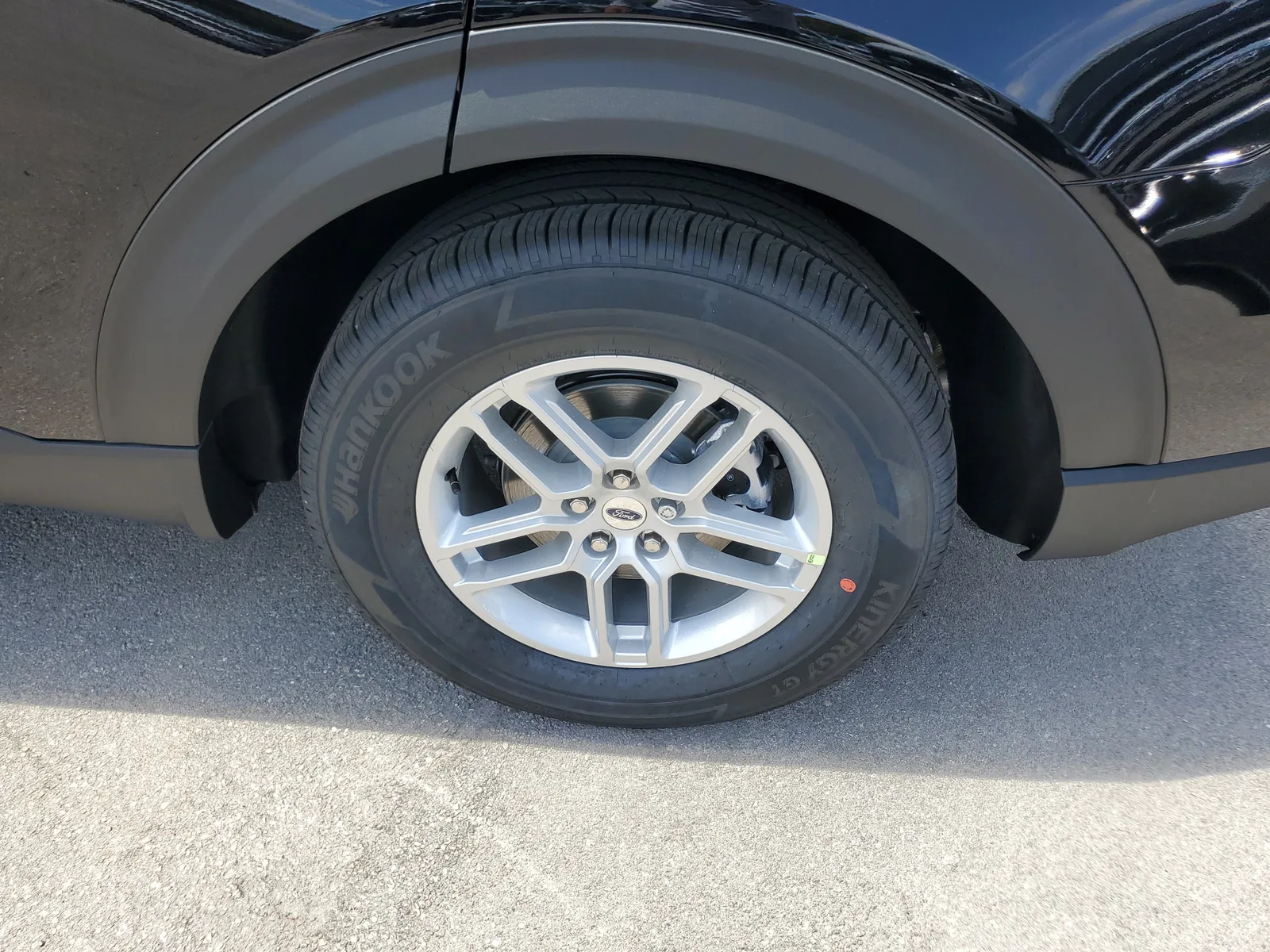 2025 Ford Explorer Active photo 7
