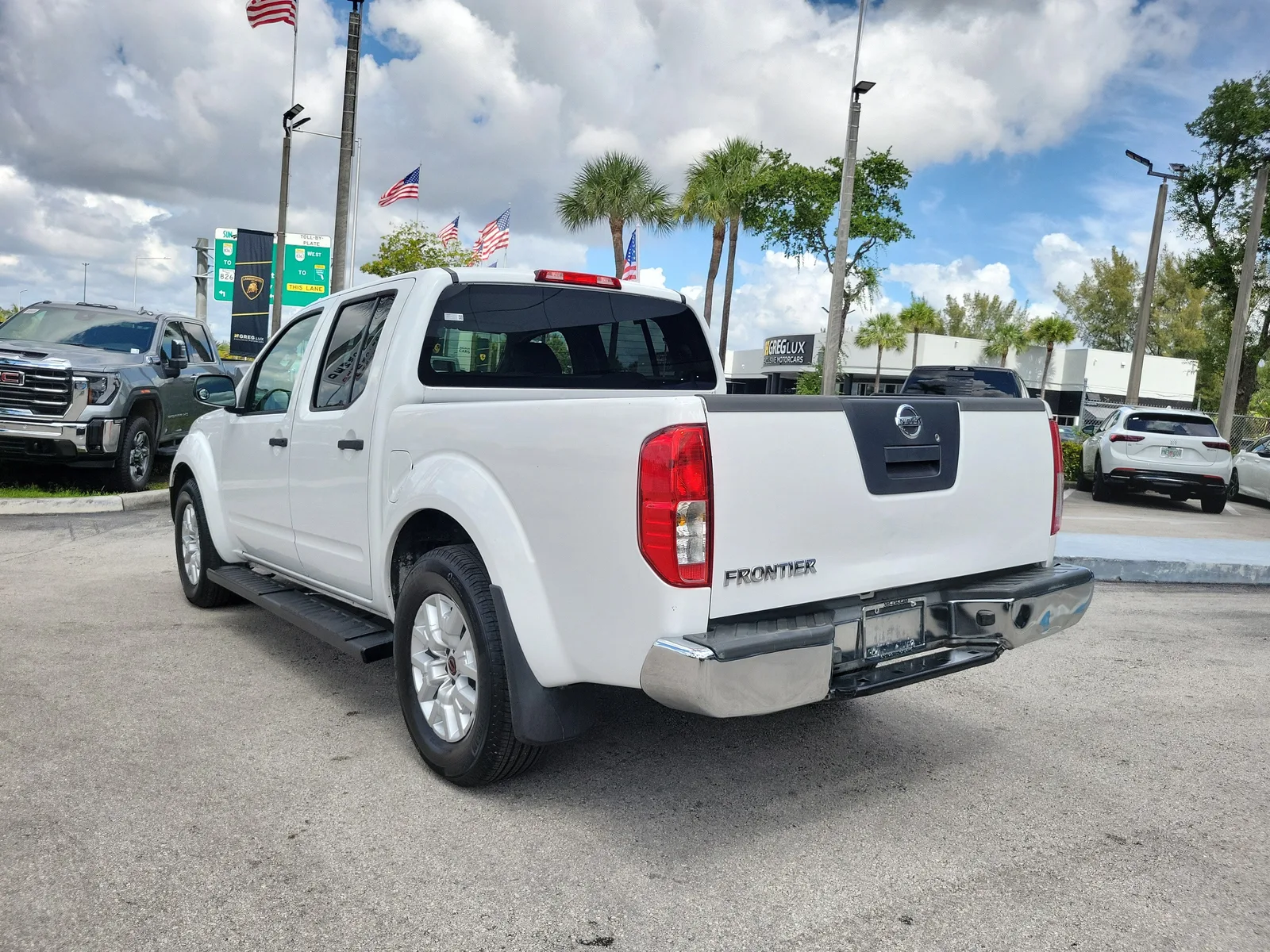 2012 Nissan Frontier S photo 7