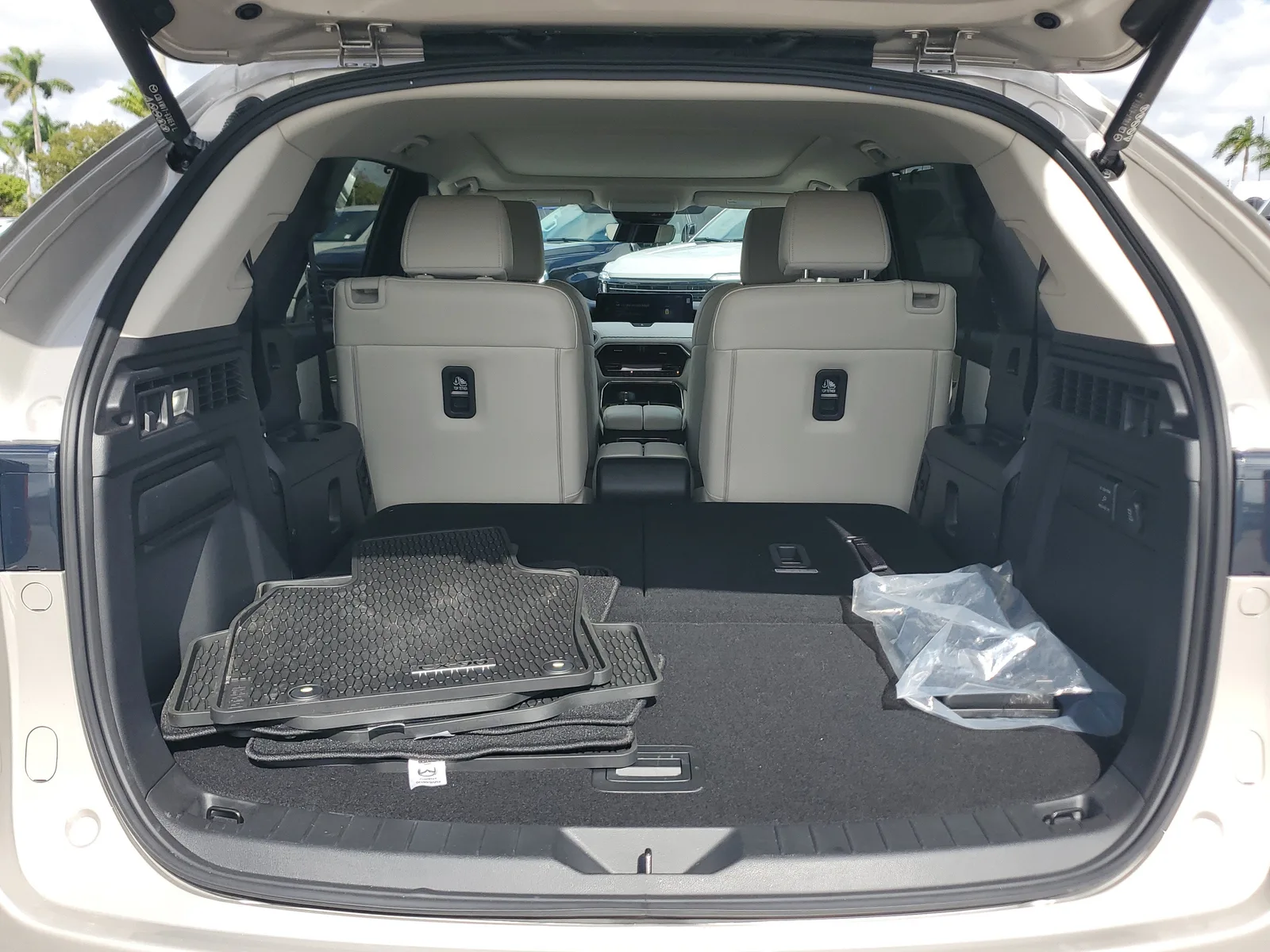 2025 Mazda CX-90 S Premium Plus Package 4WD photo 17