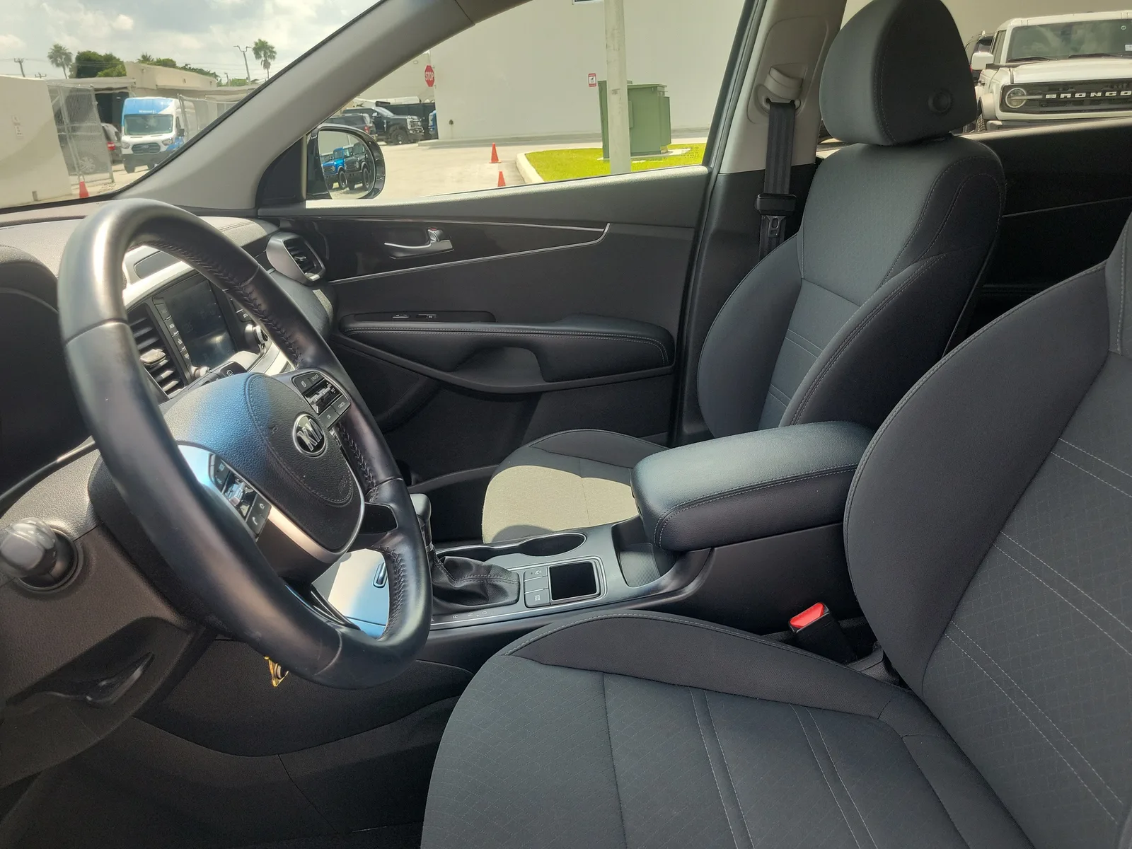 2020 Kia Sorento LX photo 11