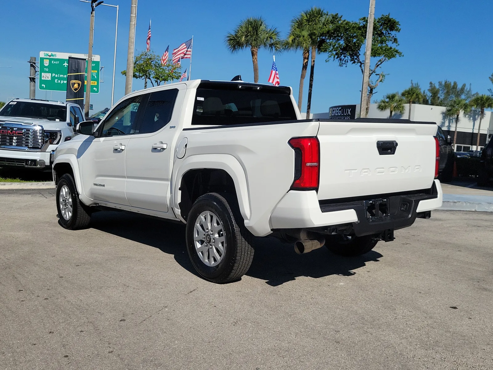 2024 Toyota Tacoma 2WD SR5 photo 6