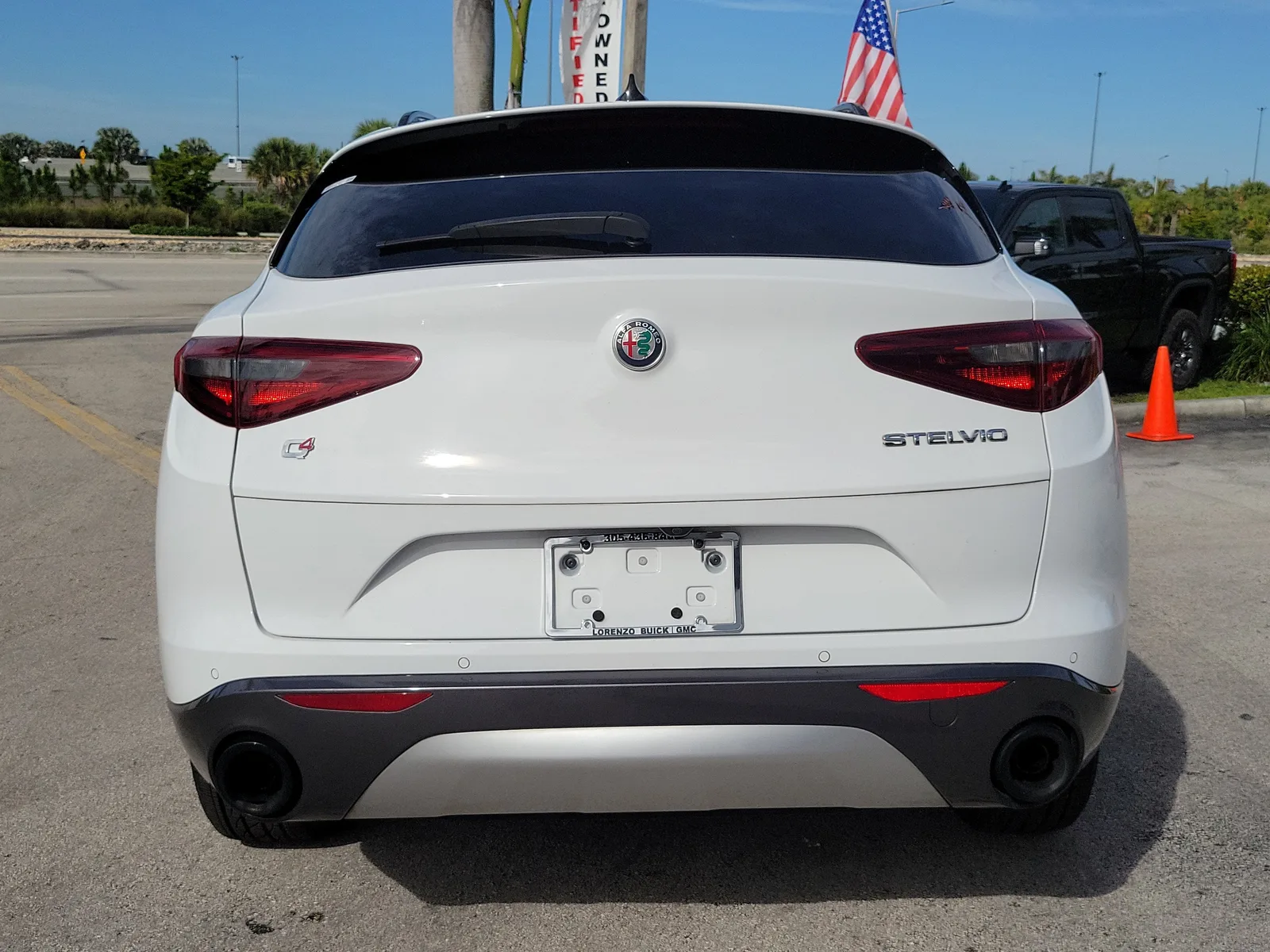 2023 Alfa Romeo Stelvio Ti photo 6