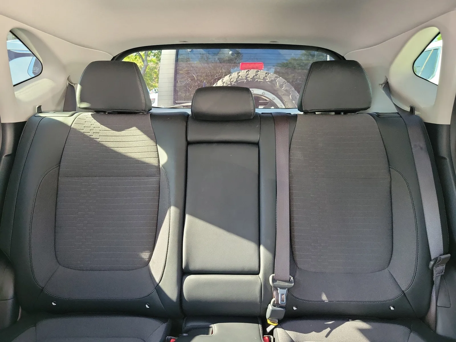 2023 Kia Seltos S photo 14