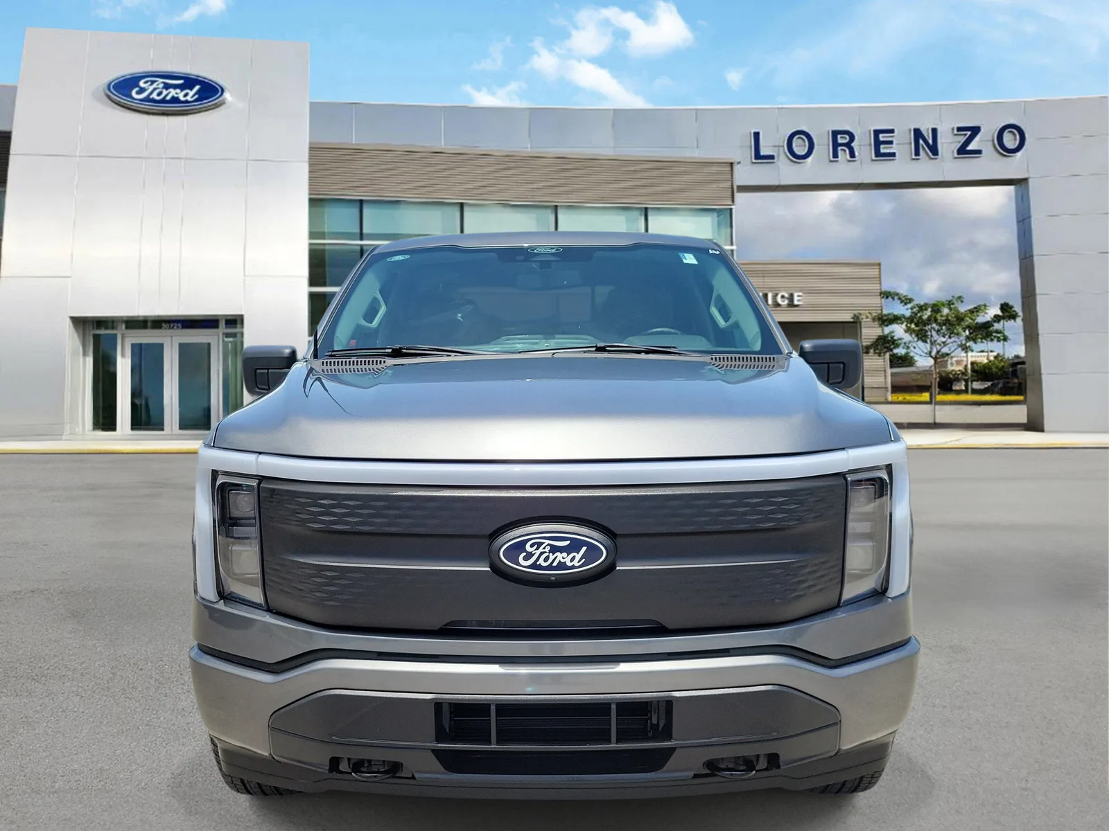 2025 Ford F-150 Lightning XLT 4WD photo 2