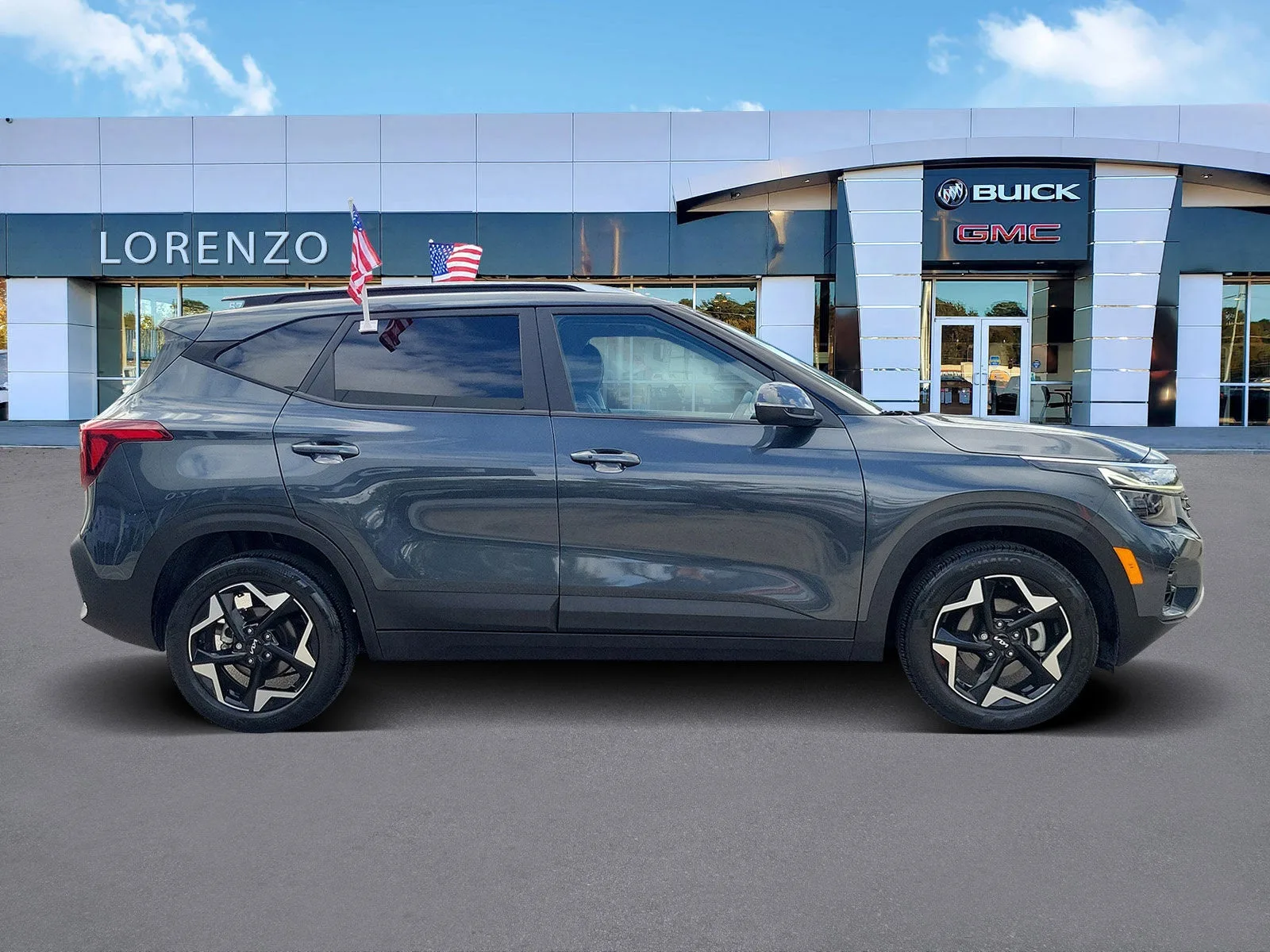 2025 Kia Seltos S photo 4