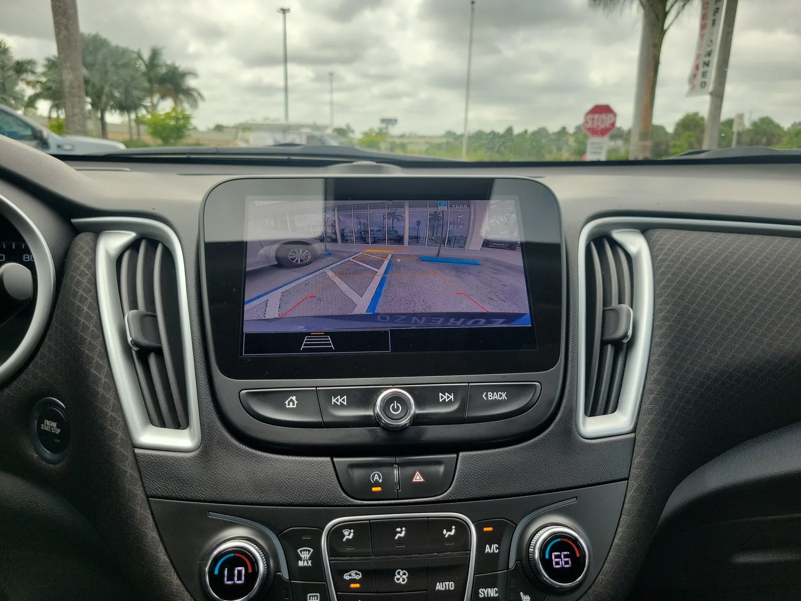 2023 Chevrolet Malibu LT photo 10