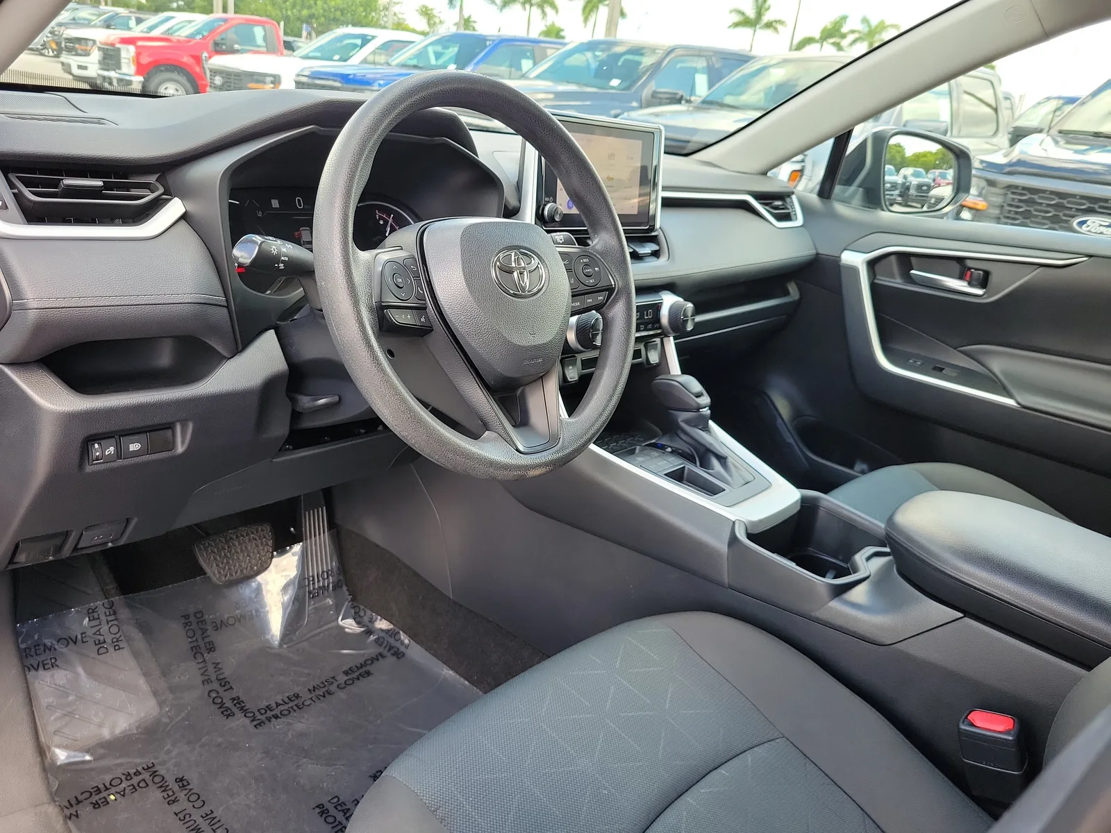 2023 Toyota RAV4 XLE photo 13