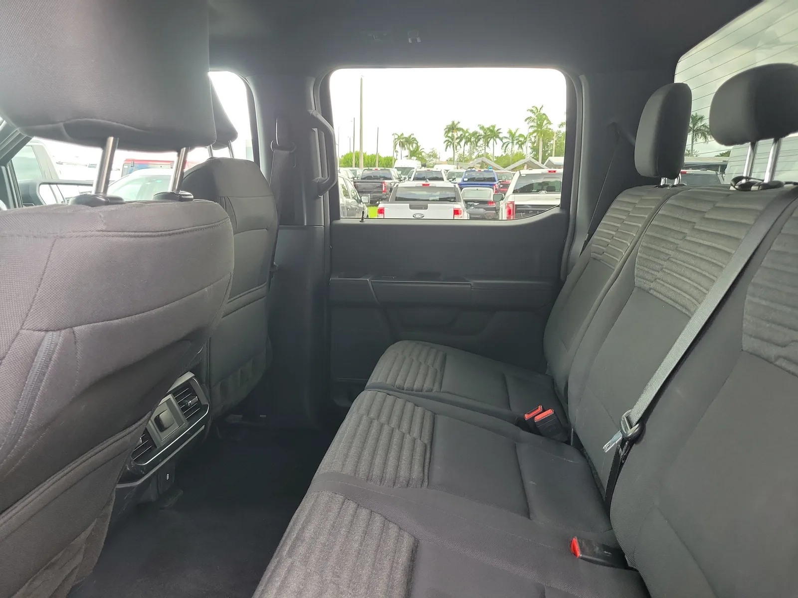 2023 Ford F-150 XL 4WD photo 14