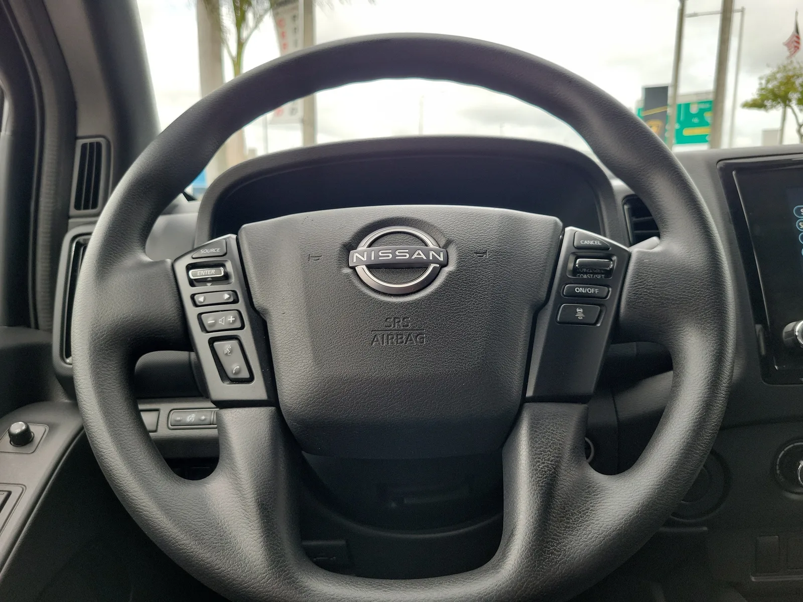 2023 Nissan Frontier SV photo 23
