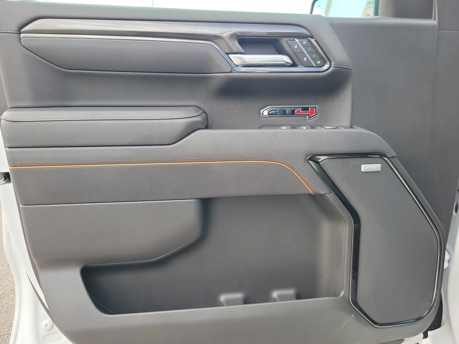 2025 GMC Sierra 1500 AT4 4WD photo 22