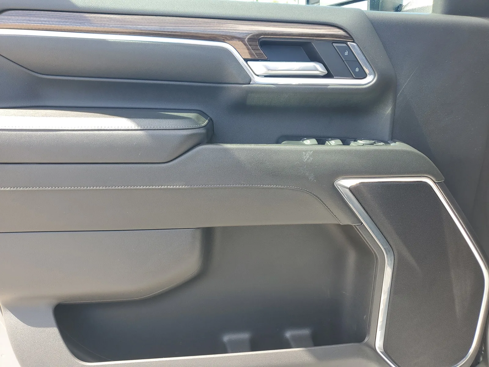 2024 Chevrolet Silverado 2500HD LT photo 24