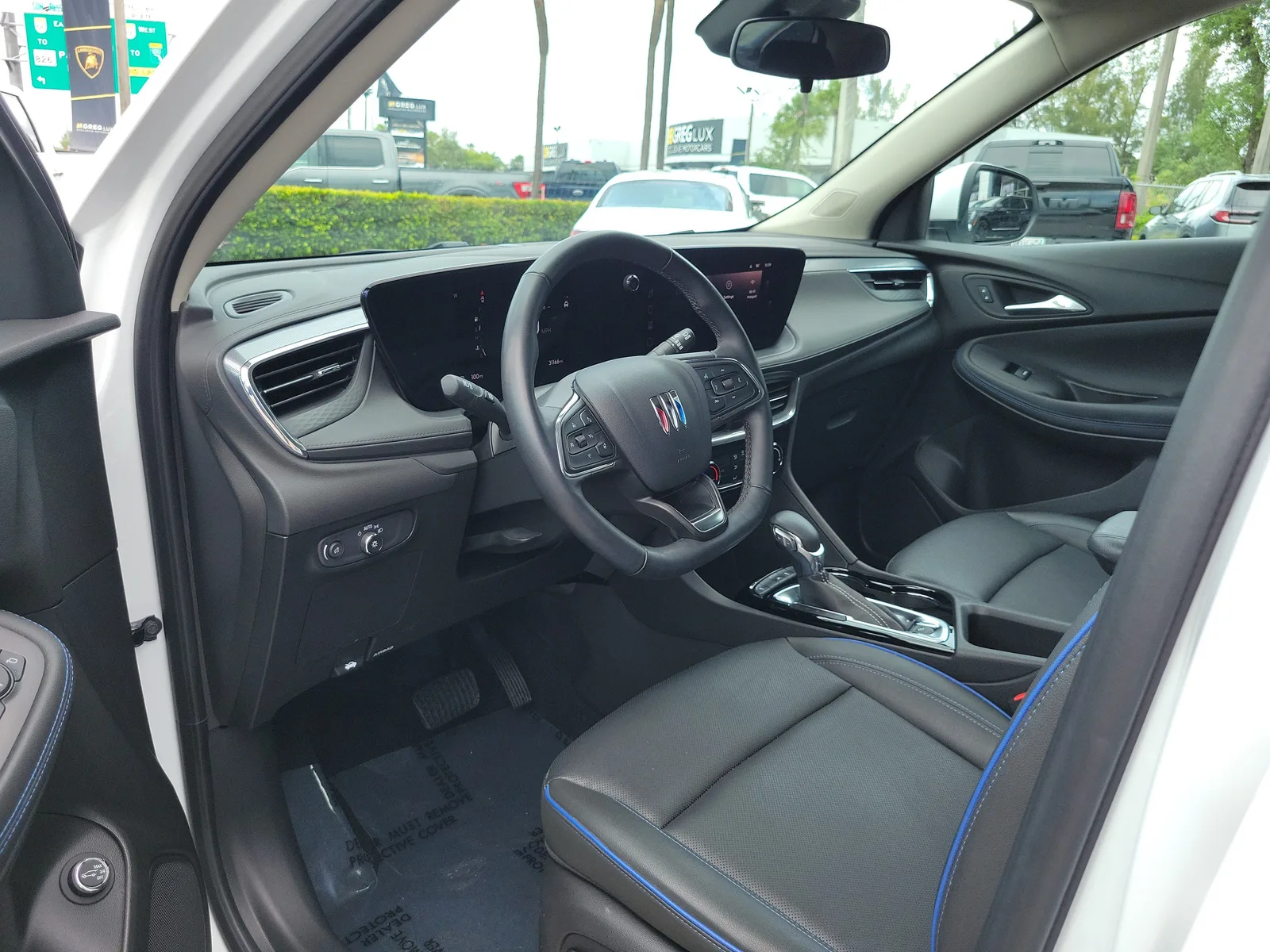 2025 Buick Encore GX Sport Touring photo 9