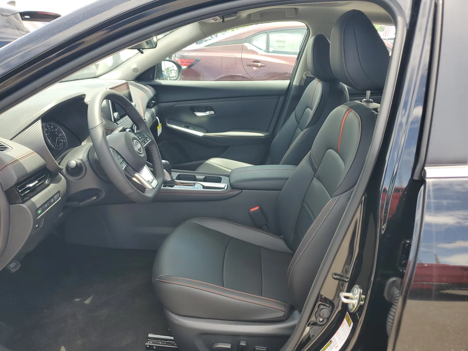 2025 Nissan Sentra SR photo 8