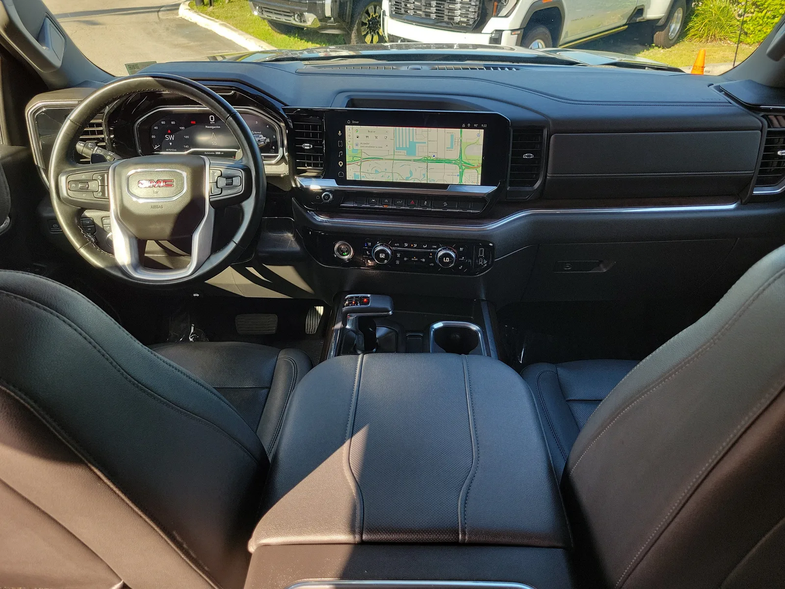 2023 GMC Sierra 1500 SLT photo 17