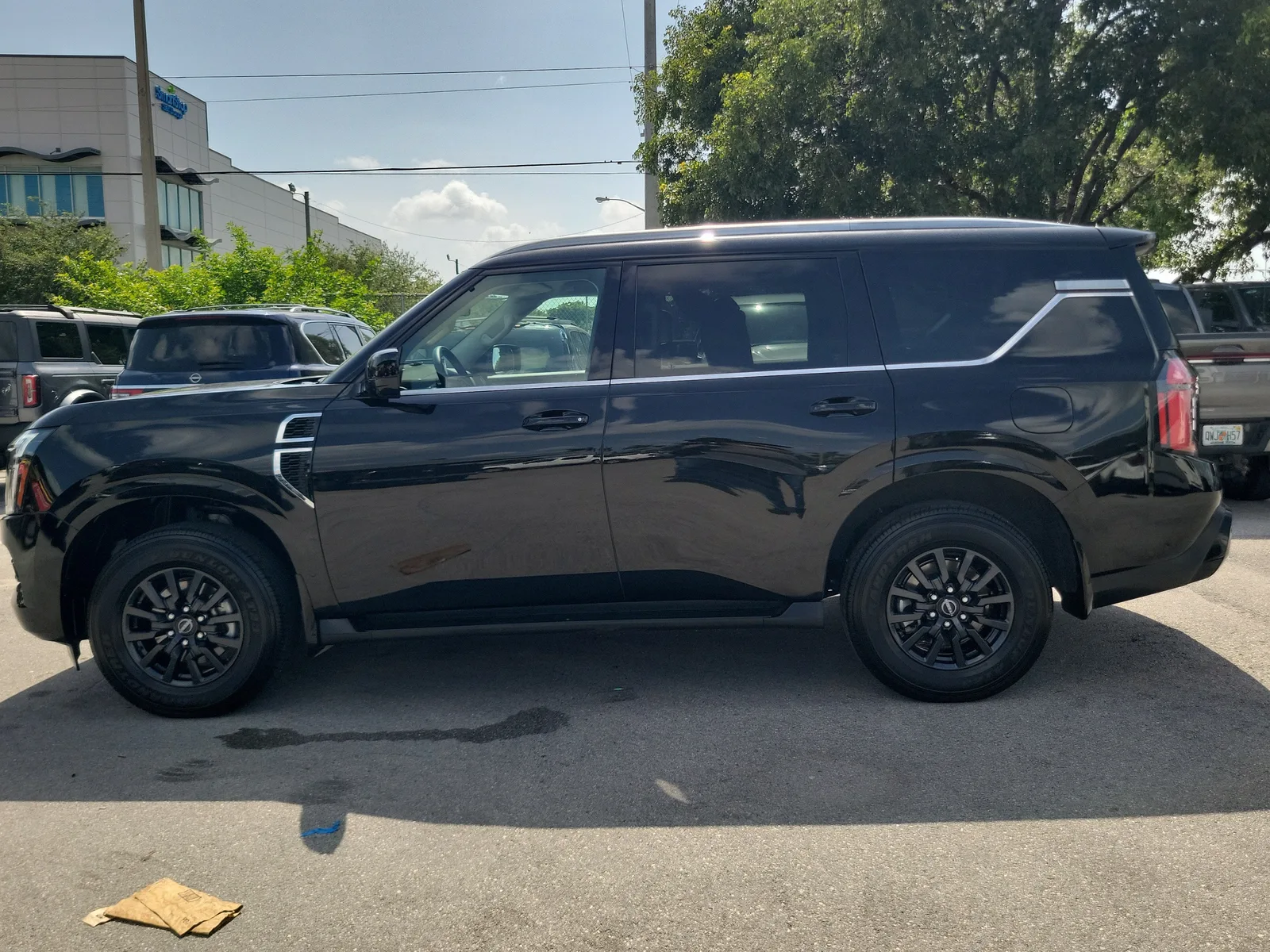 2026 Nissan Armada SV photo 8