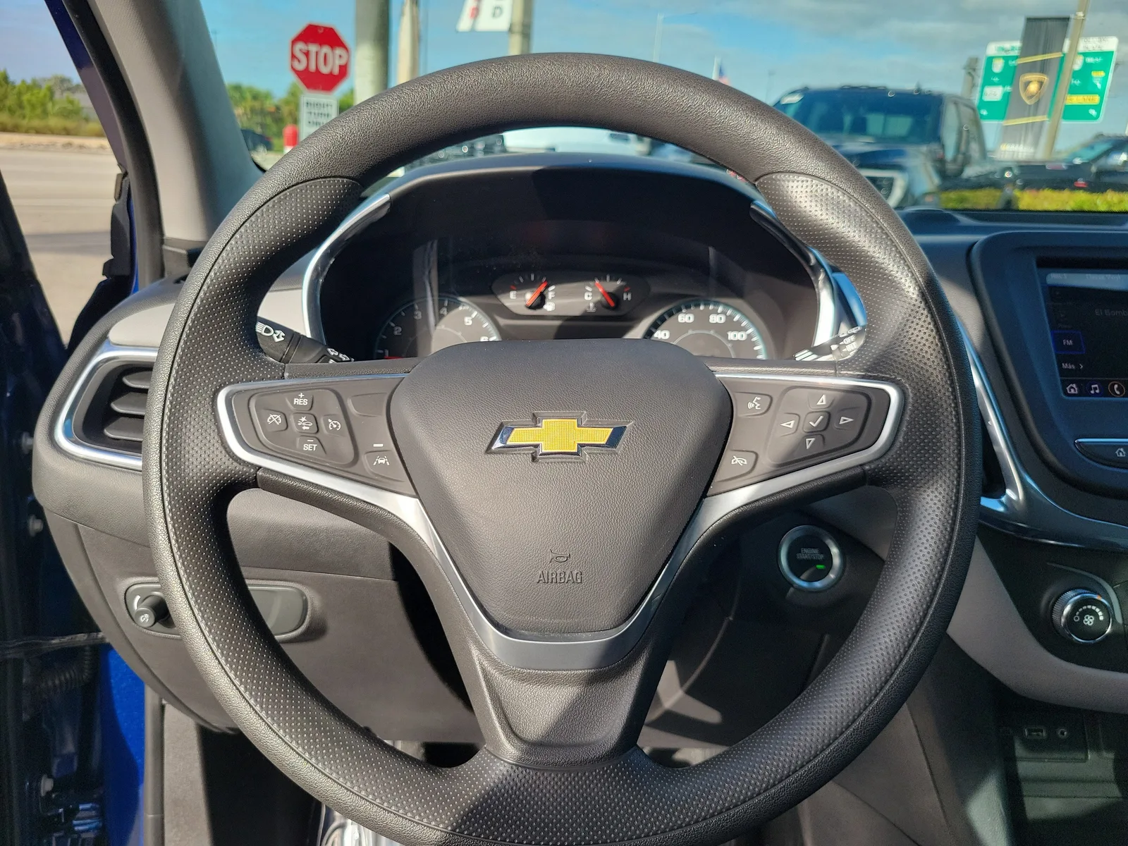 2023 Chevrolet Equinox LS photo 16