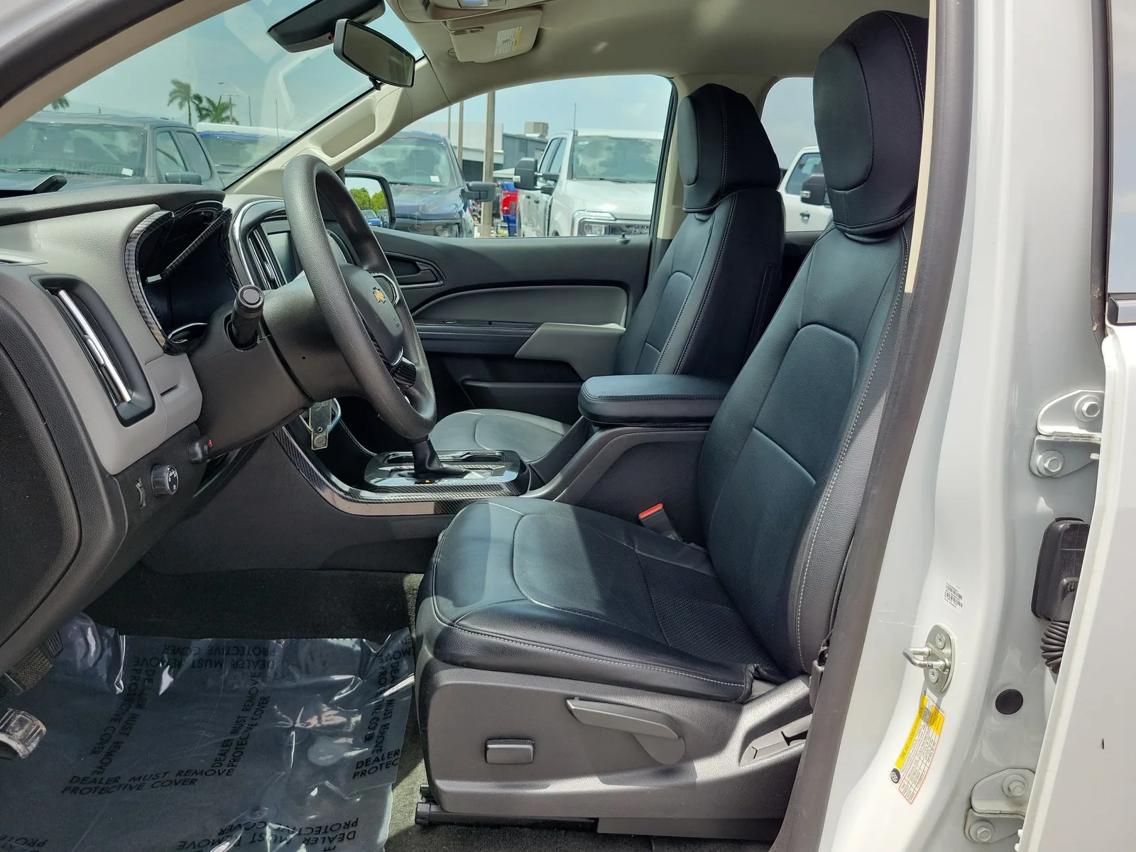 2018 Chevrolet Colorado 2WD Work Truck photo 11