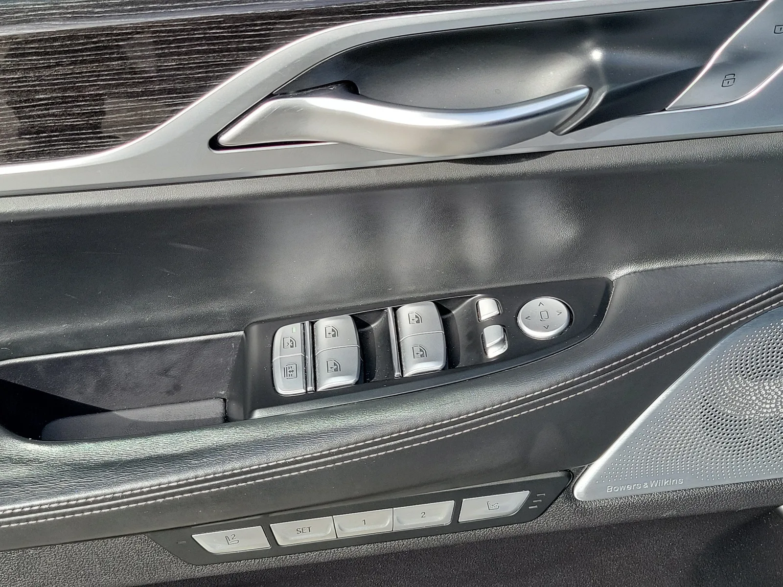 2017 BMW 7 Series 750i photo 26