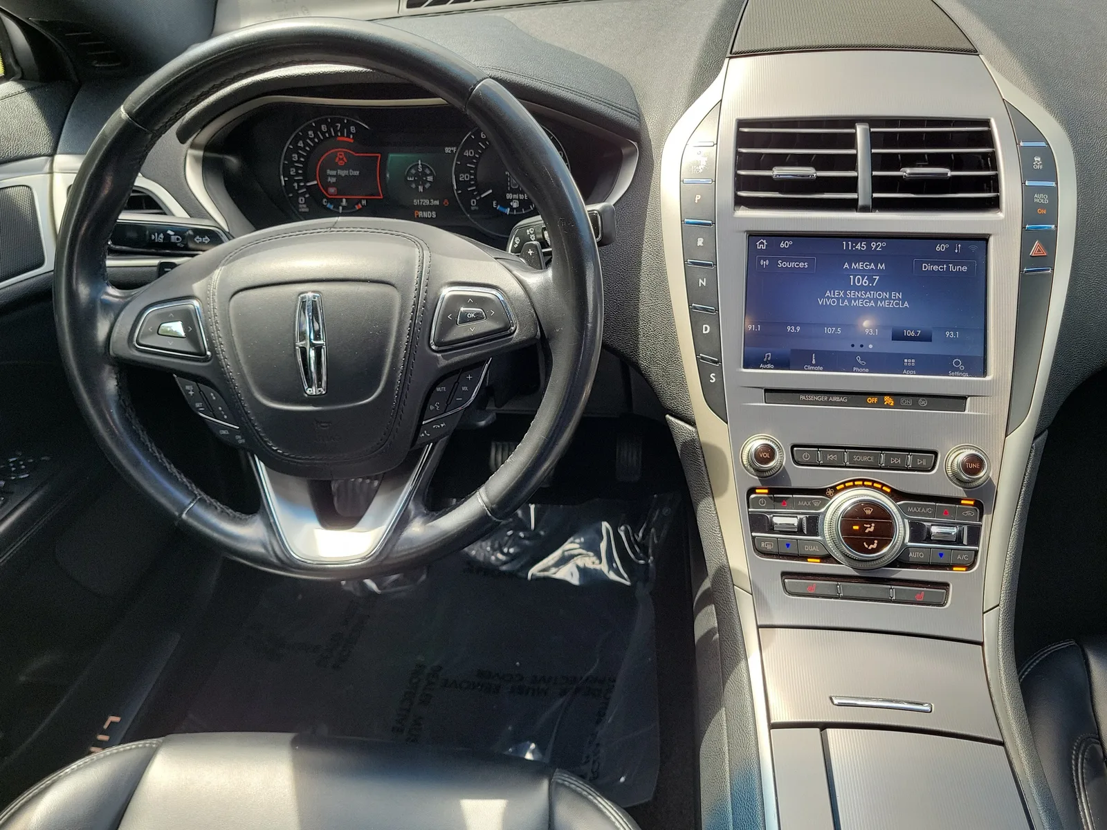 2020 Lincoln MKZ Standard photo 18