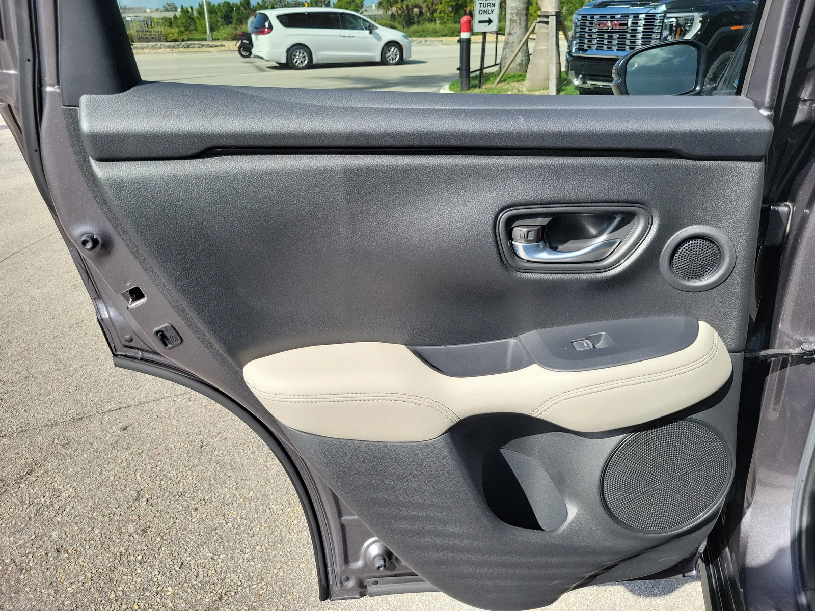 2024 Honda HR-V EX-L photo 26