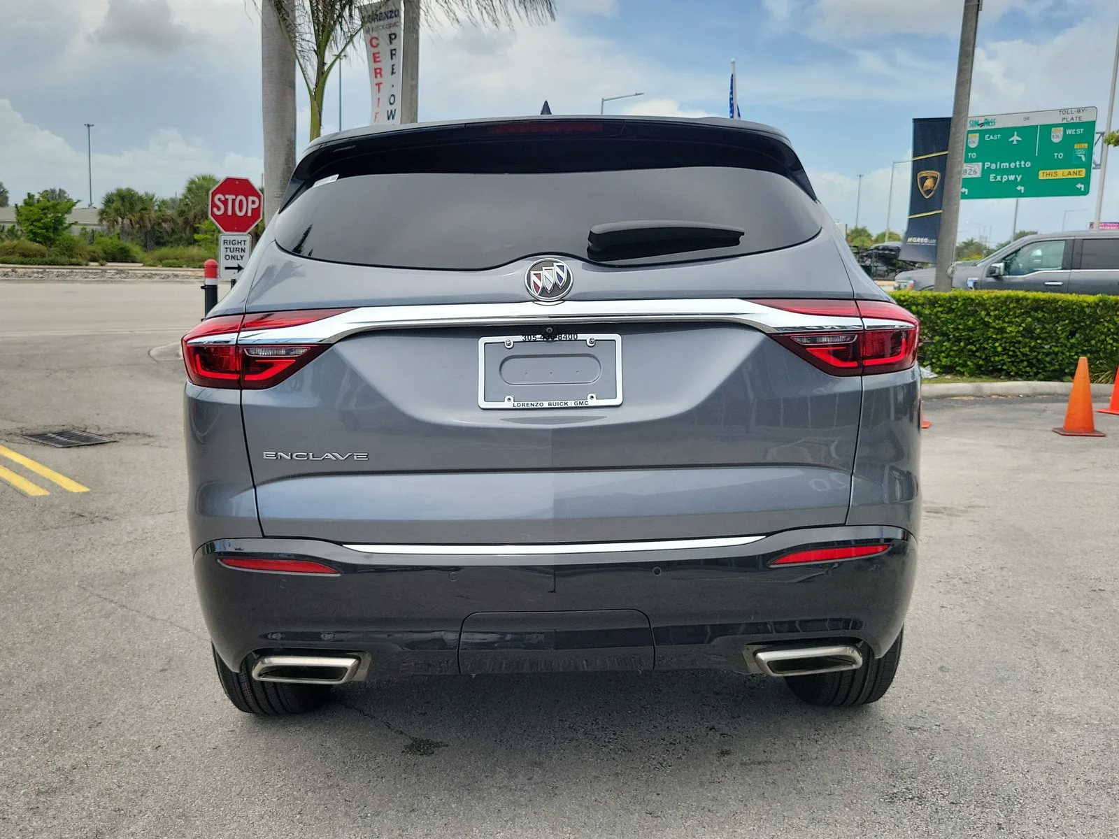 2021 Buick Enclave Essence photo 6